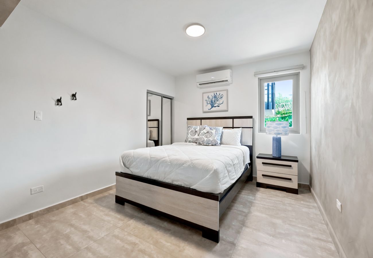 Apartamento en San Juan - Brisamare Collection | Pool | Sleeps 14