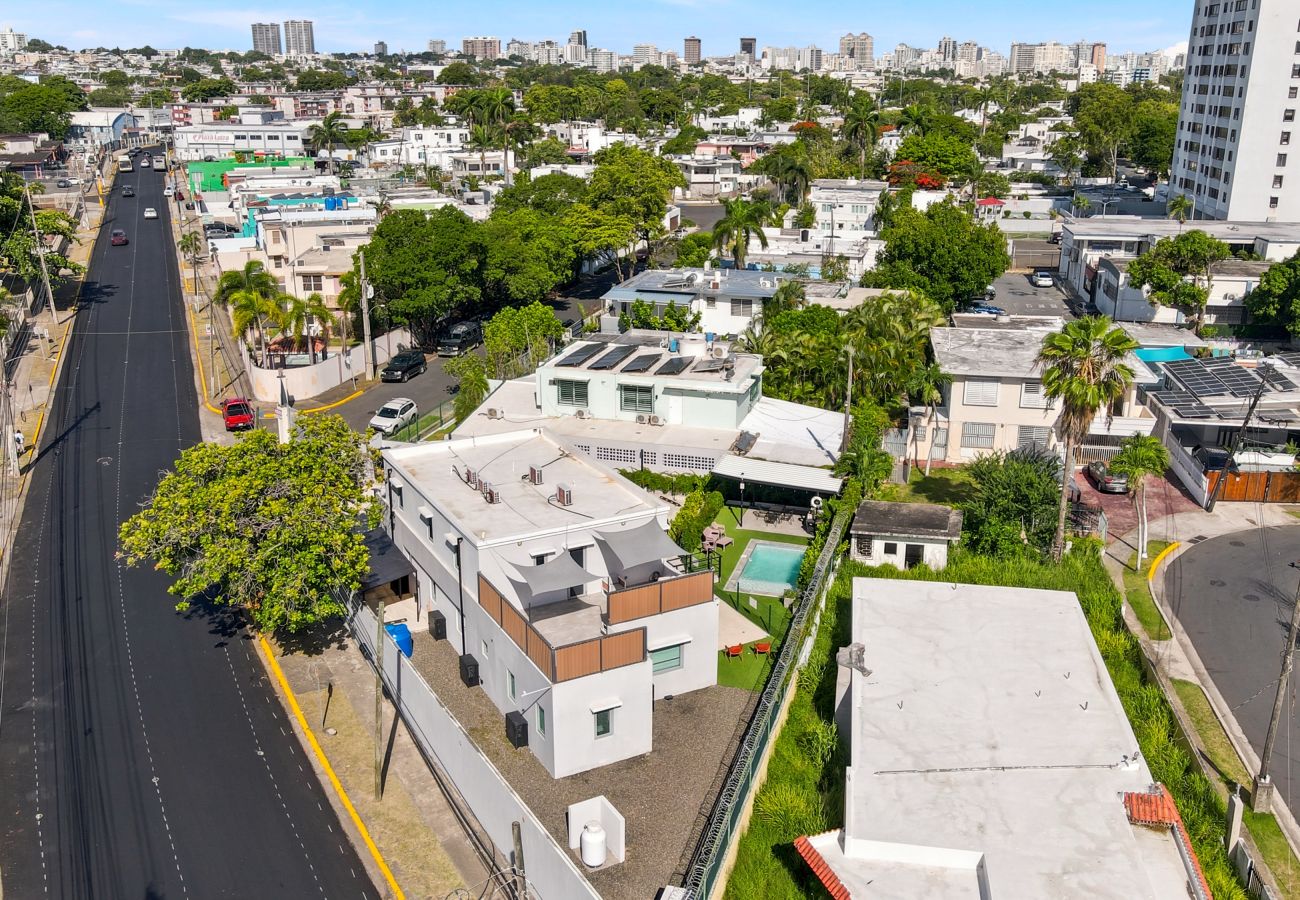 Apartamento en San Juan - Brisamare Collection | Pool | Sleeps 14
