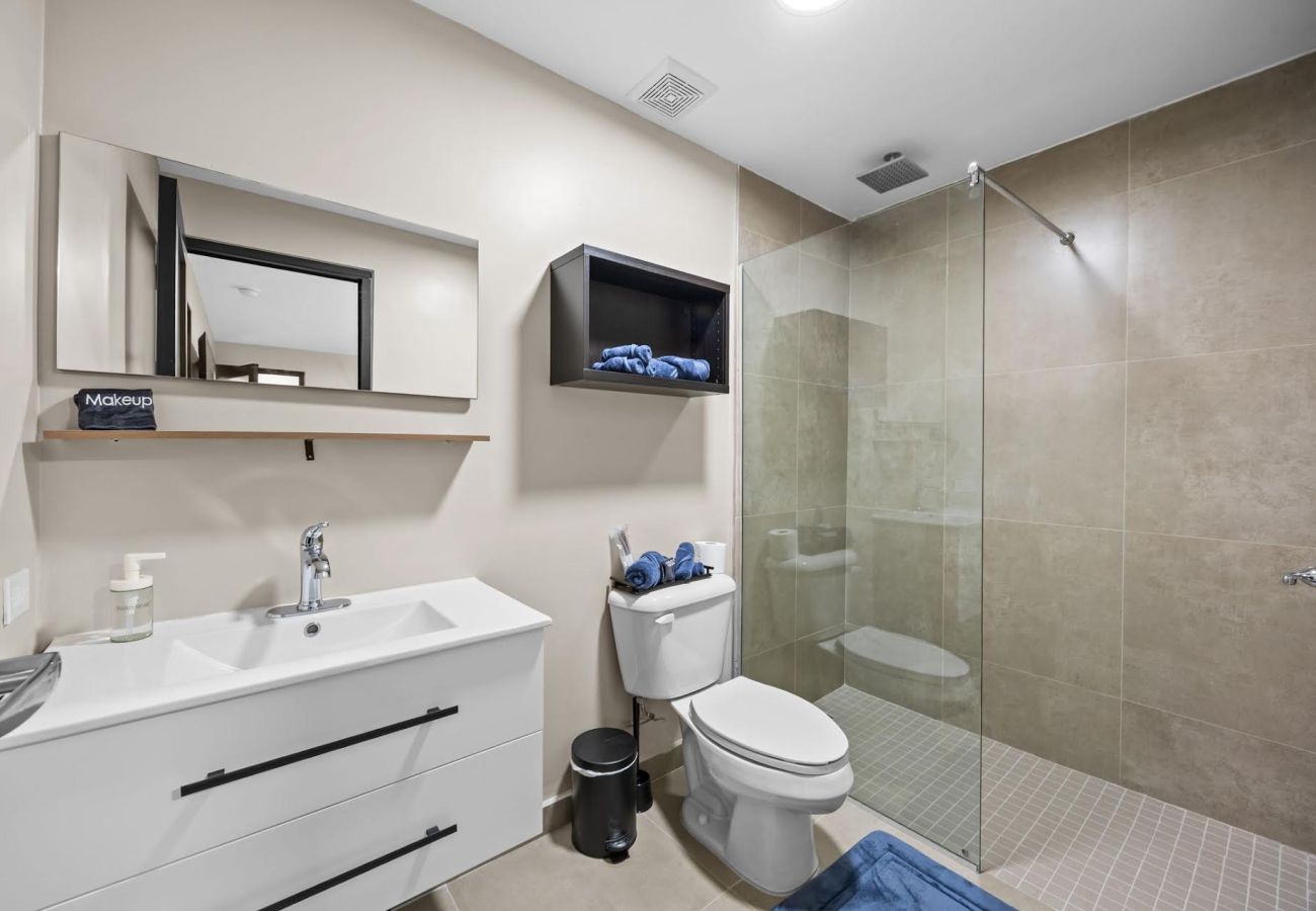 Alquiler por habitaciones en Carolina - Isla Verde Ocean Breeze | Luxury Beach Suites 2A