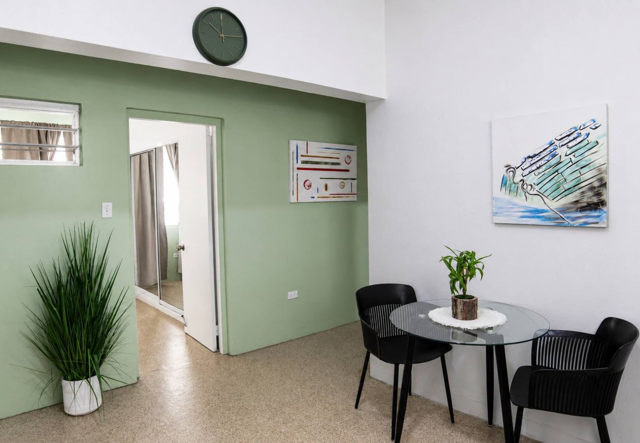 Apartamento en San Juan - Affordable 1br Near Escambron Beach and Old SJ 