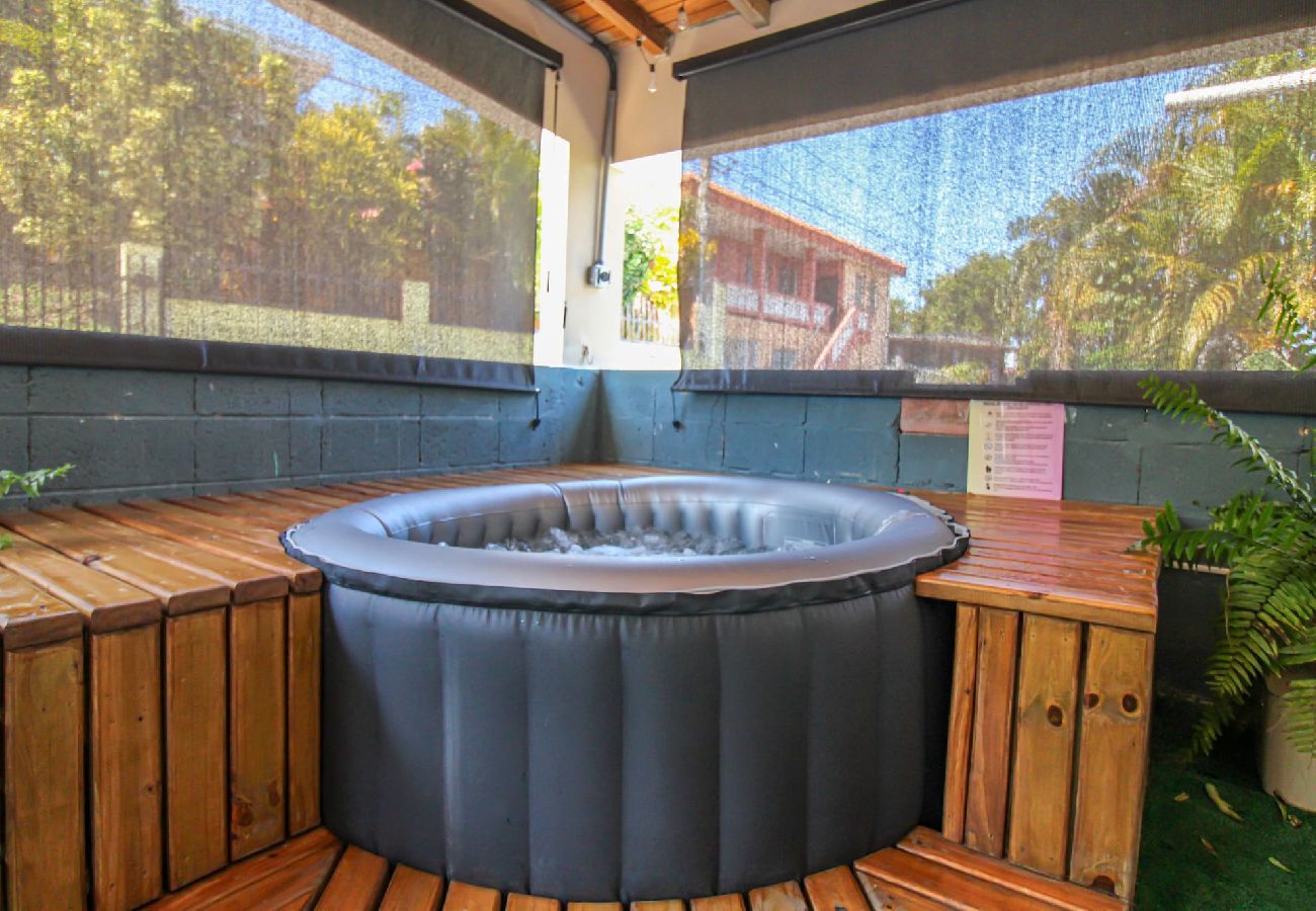 Casa en Rincon - Casa Isabel en Calvache Rincon PR para 6 personas. 