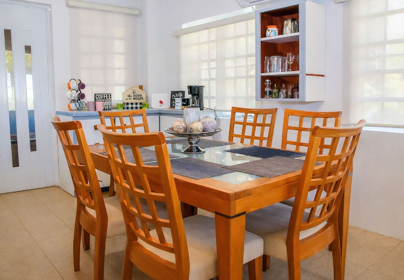 Casa en Rincon - Casa Isabel en Calvache Rincon PR para 6 personas. 