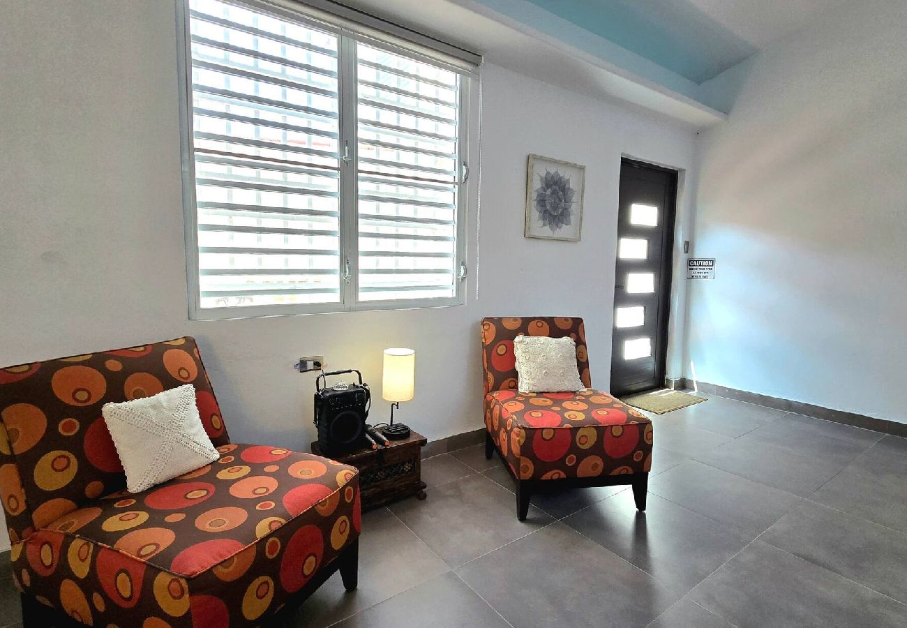 Casa en Arecibo - Arecibo - Casa, Cerca Playas, Laundry, Wifi, A/C 