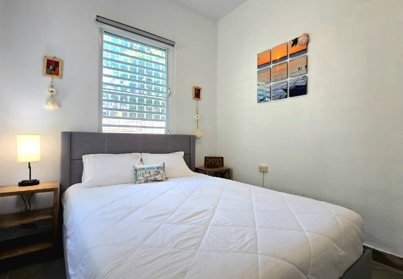 Casa en Arecibo - Arecibo - Casa, Cerca Playas, Laundry, Wifi, A/C 