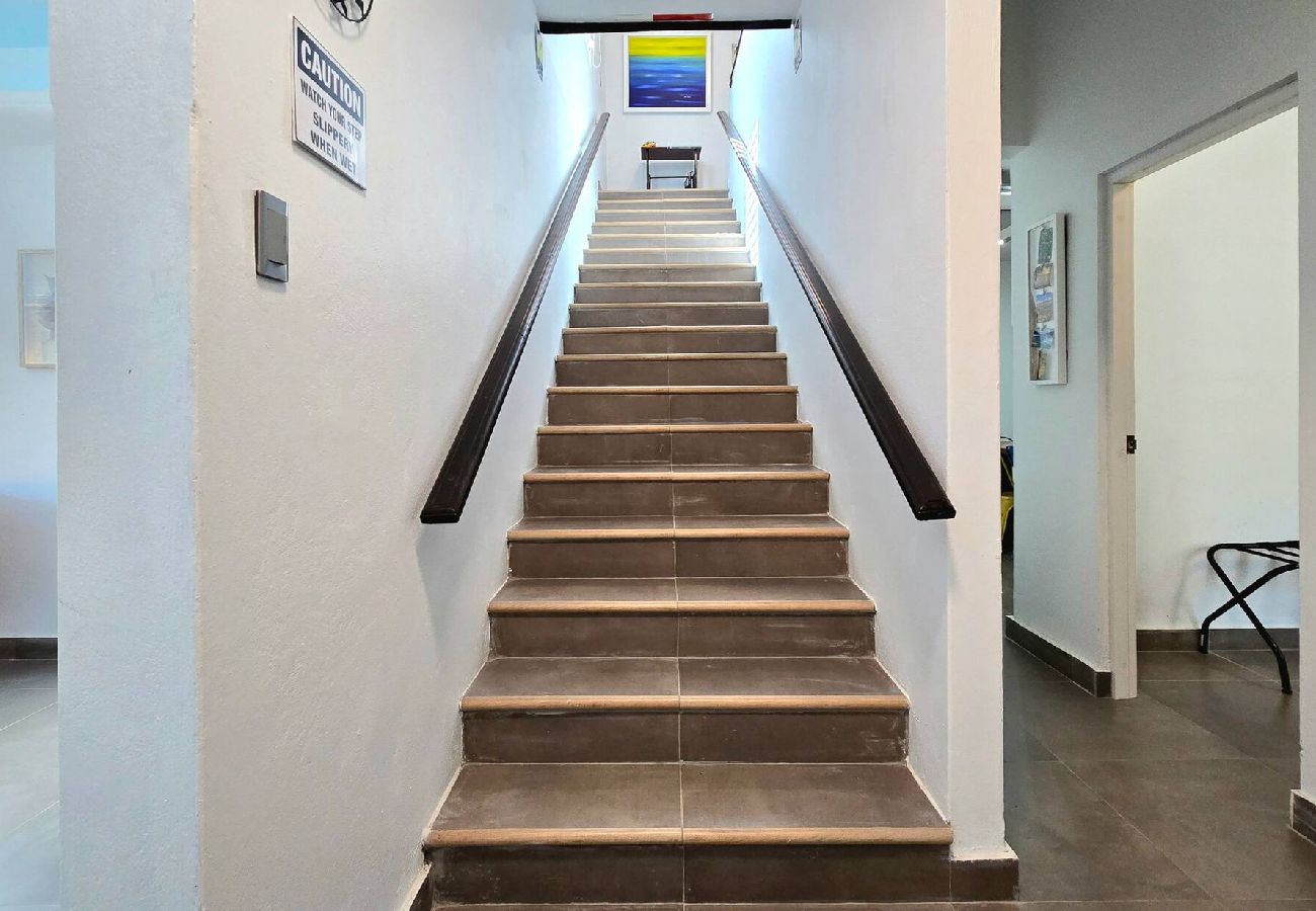 Casa en Arecibo - Arecibo - Casa, Cerca Playas, Laundry, Wifi, A/C 