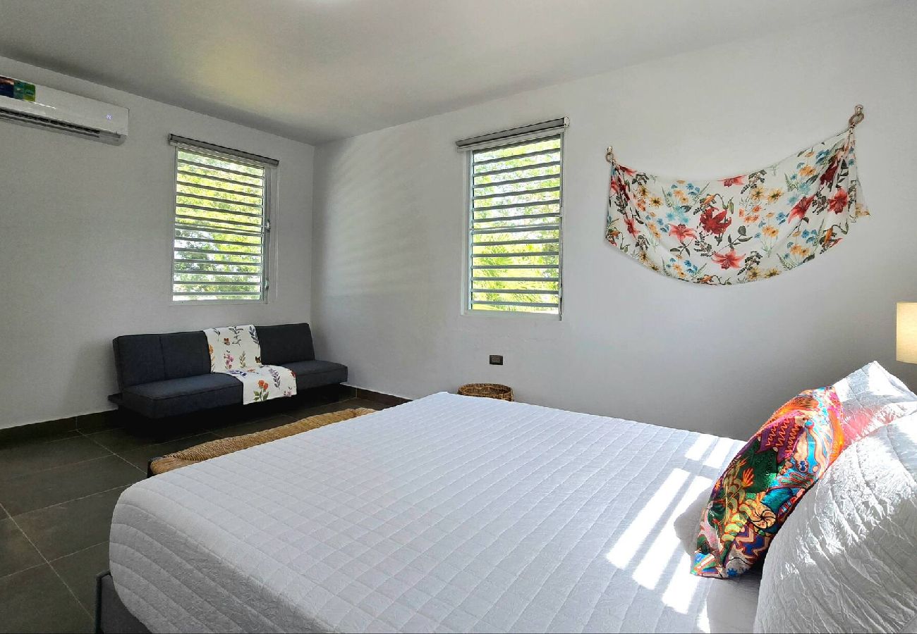 Casa en Arecibo - Arecibo - Casa, Cerca Playas, Laundry, Wifi, A/C 