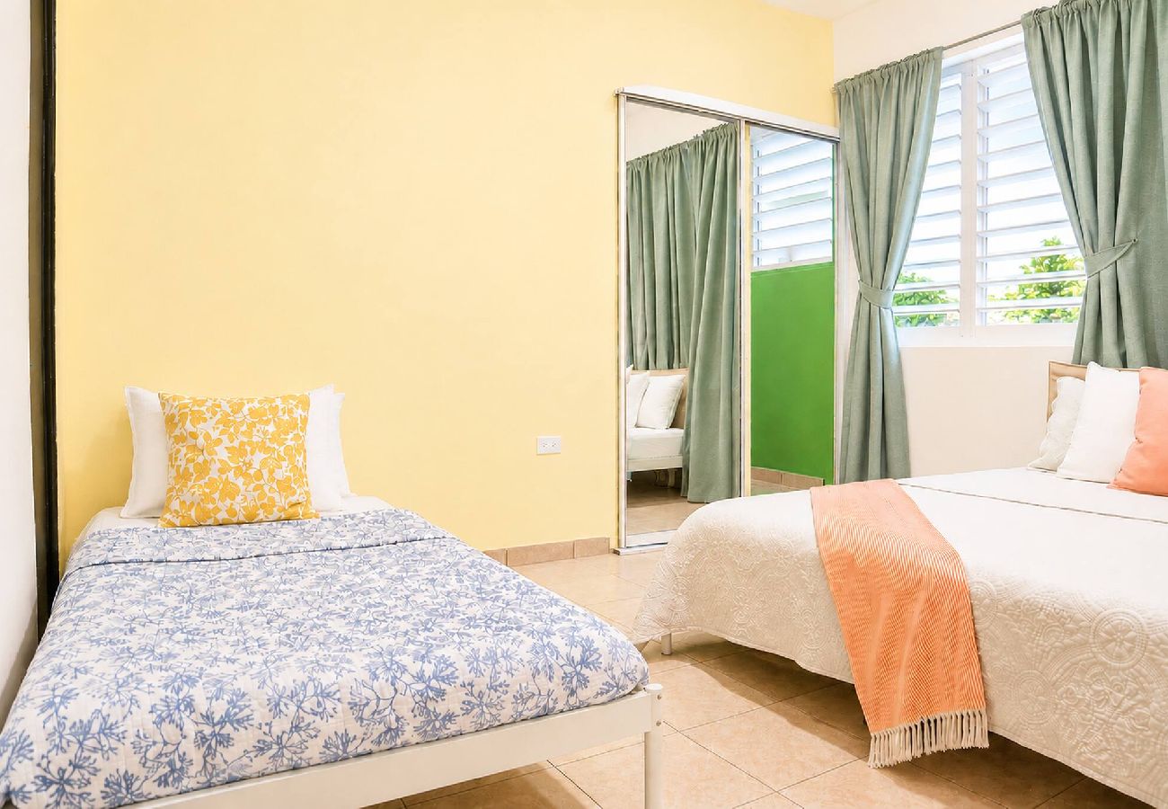 Apartamento en San Juan -  Charming 1 BR Walking Distance to Escambron Beach 