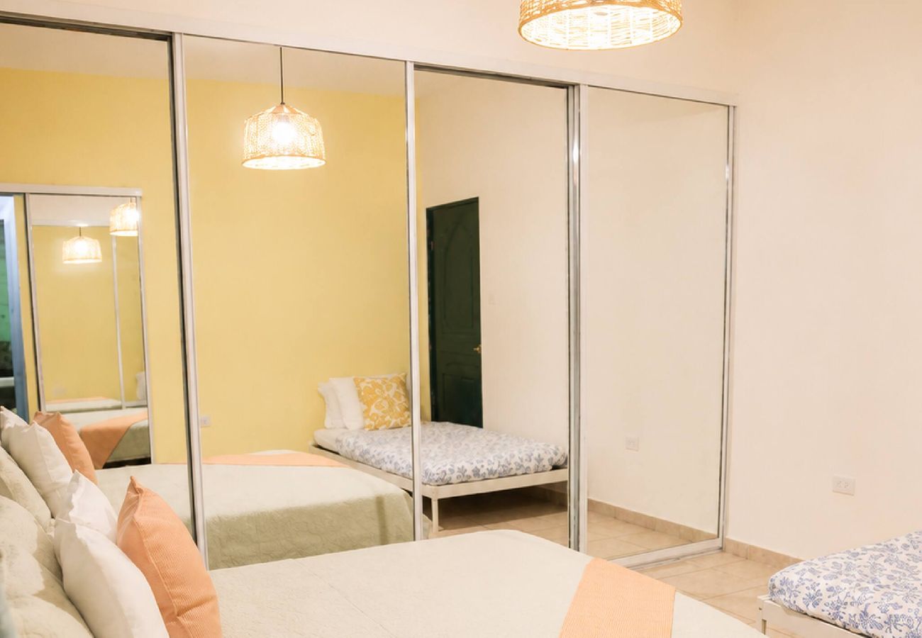 Apartamento en San Juan -  Charming 1 BR Walking Distance to Escambron Beach 