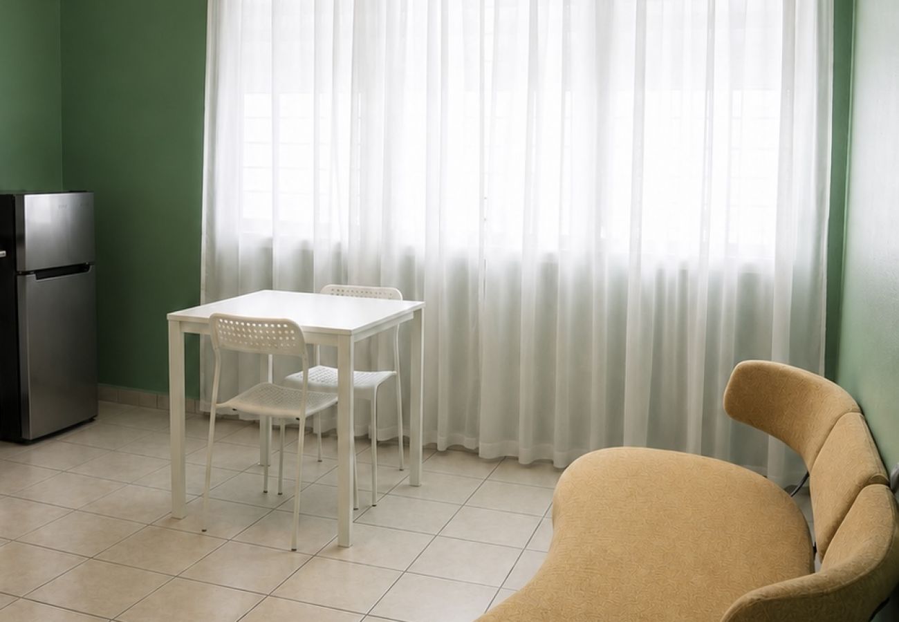 Apartamento en San Juan -  Charming 1 BR Walking Distance to Escambron Beach 