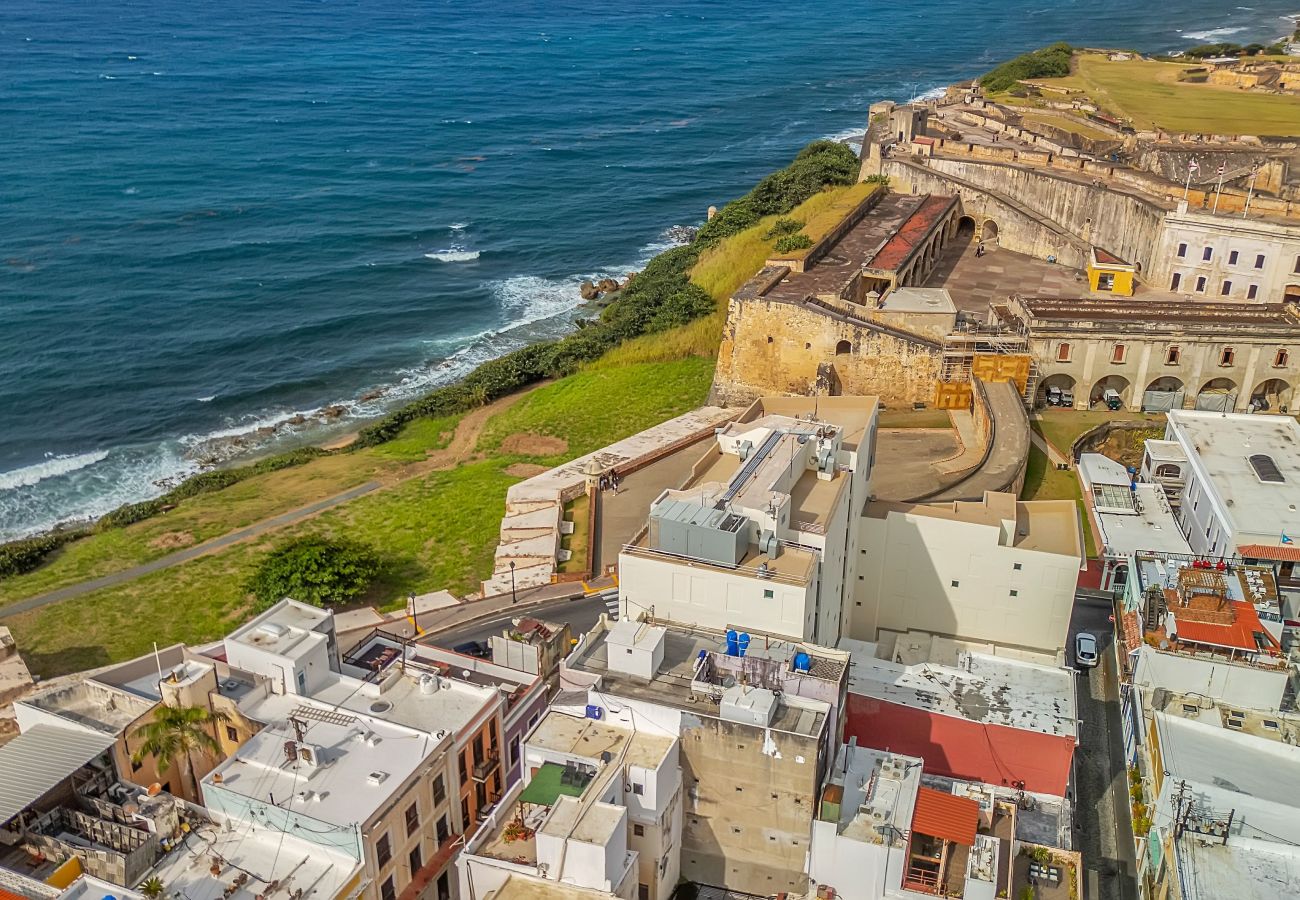 Apartamento en San Juan - San Cristóbal View | 2BR in Old San Juan