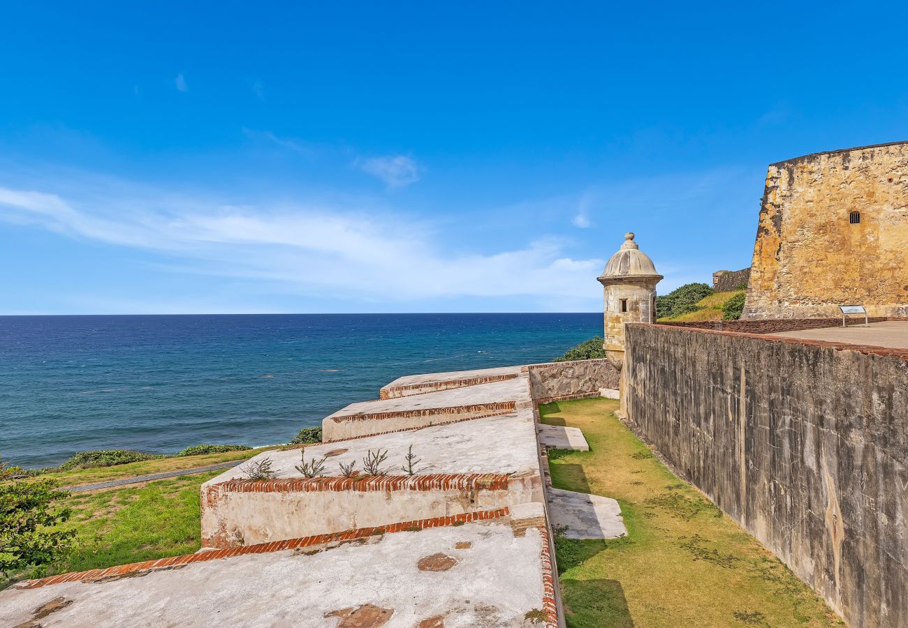Apartamento en San Juan - San Cristóbal View | 2BR in Old San Juan