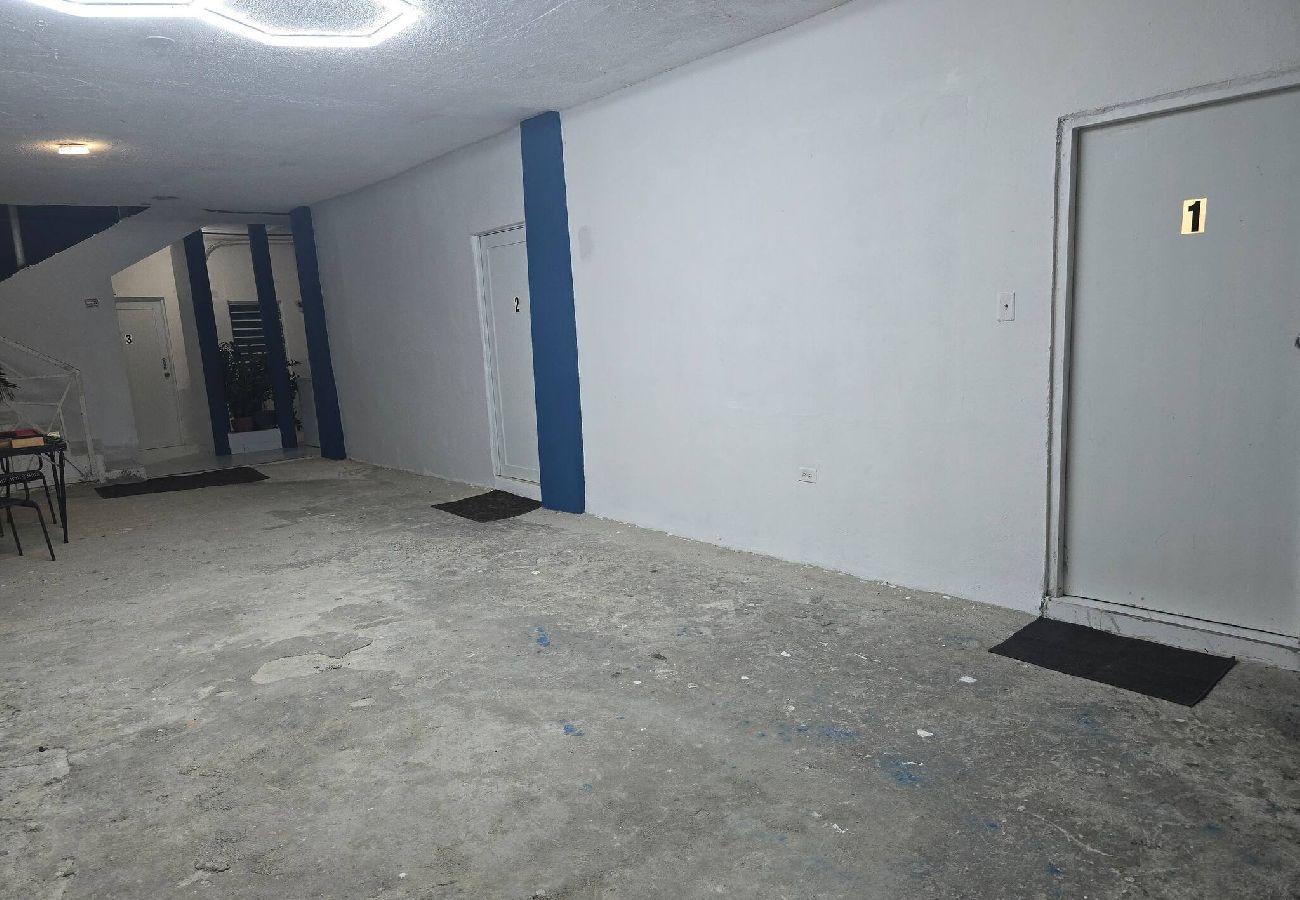 Casa en San Juan - Pequeño apartamento/Estudio 2 San Juan 