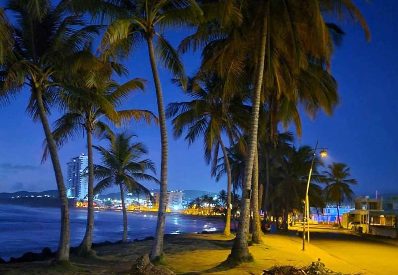 Apartamento en Luquillo - Seaside Escape at Luquillo Beach