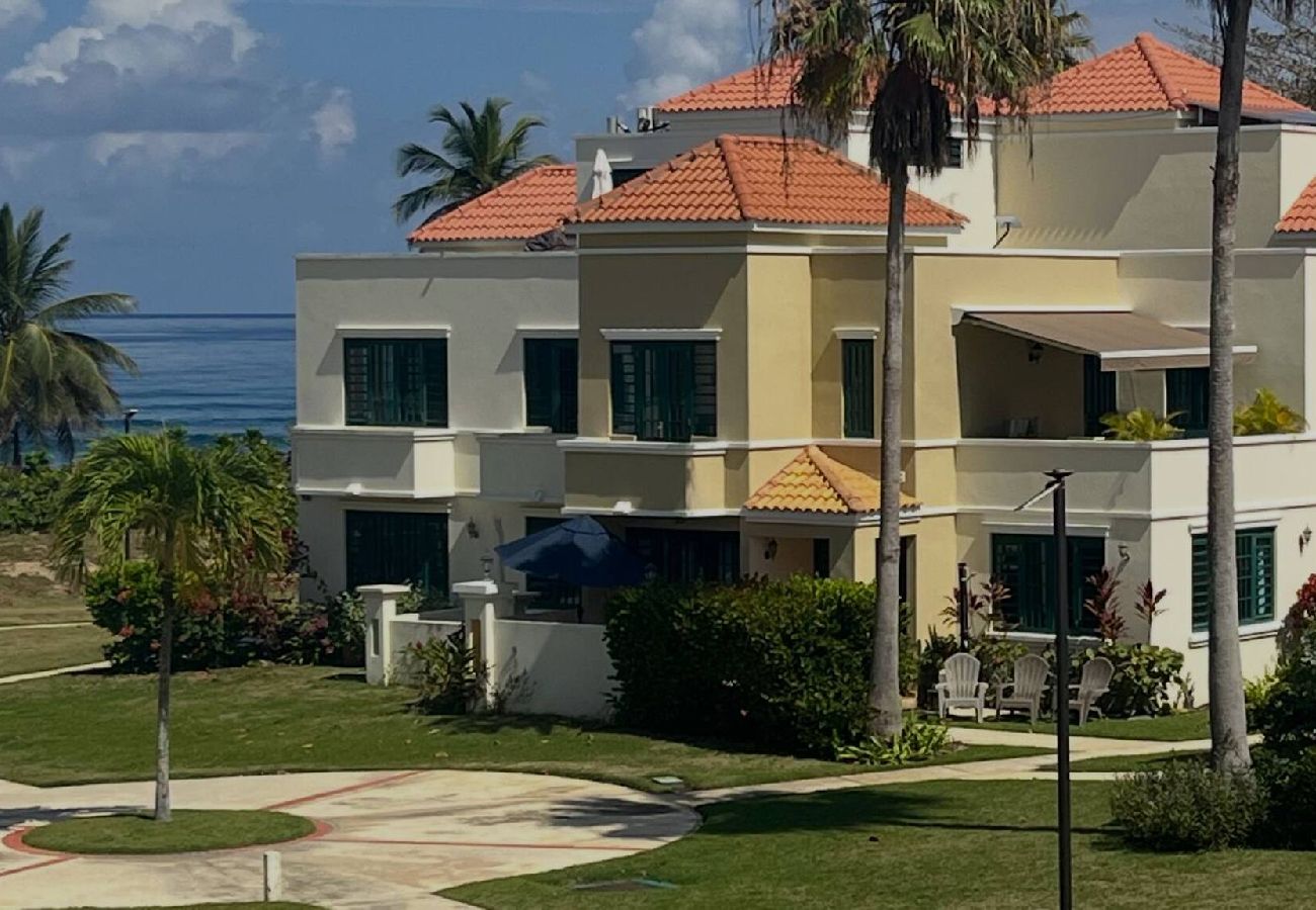 Villa en Rincon - -