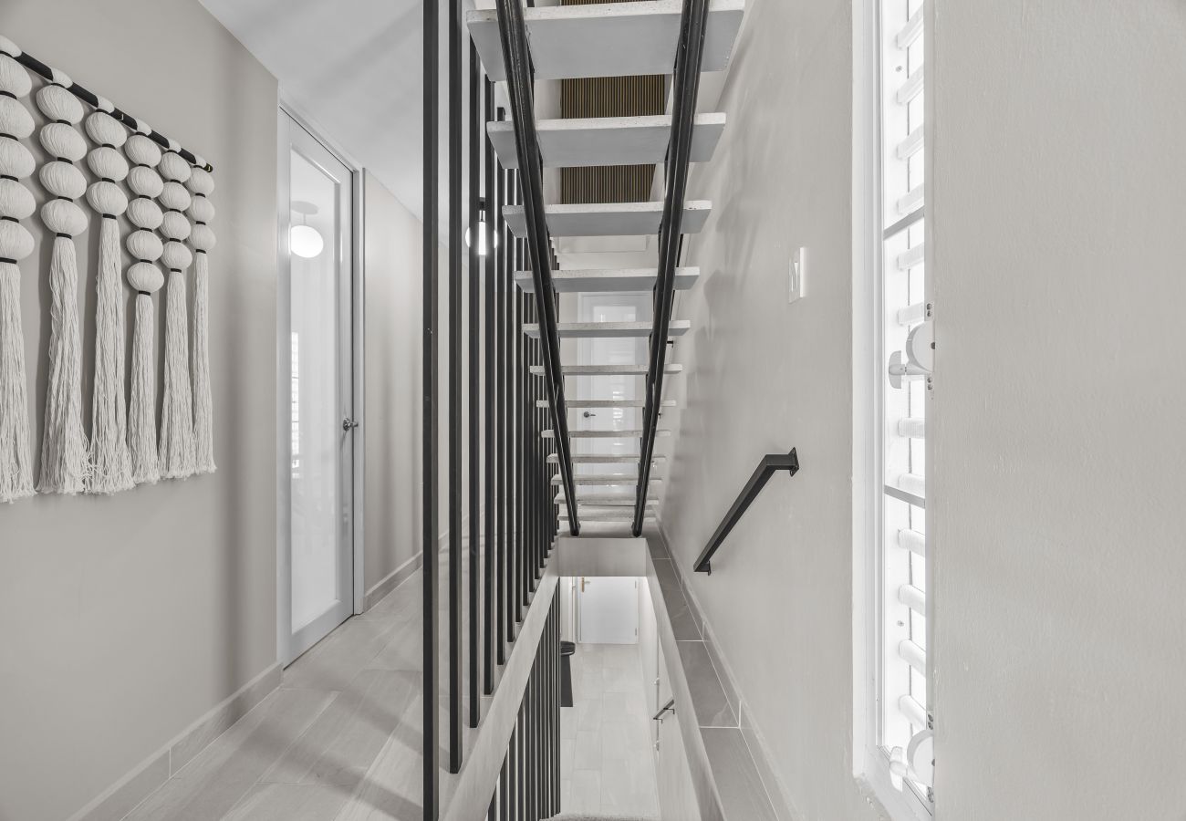 Casa adosada en Dorado - Cozy & Spacious Dorado Townhouse