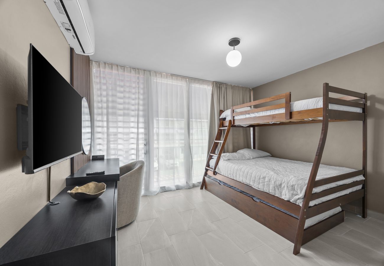 Casa adosada en Dorado - Cozy & Spacious Dorado Townhouse
