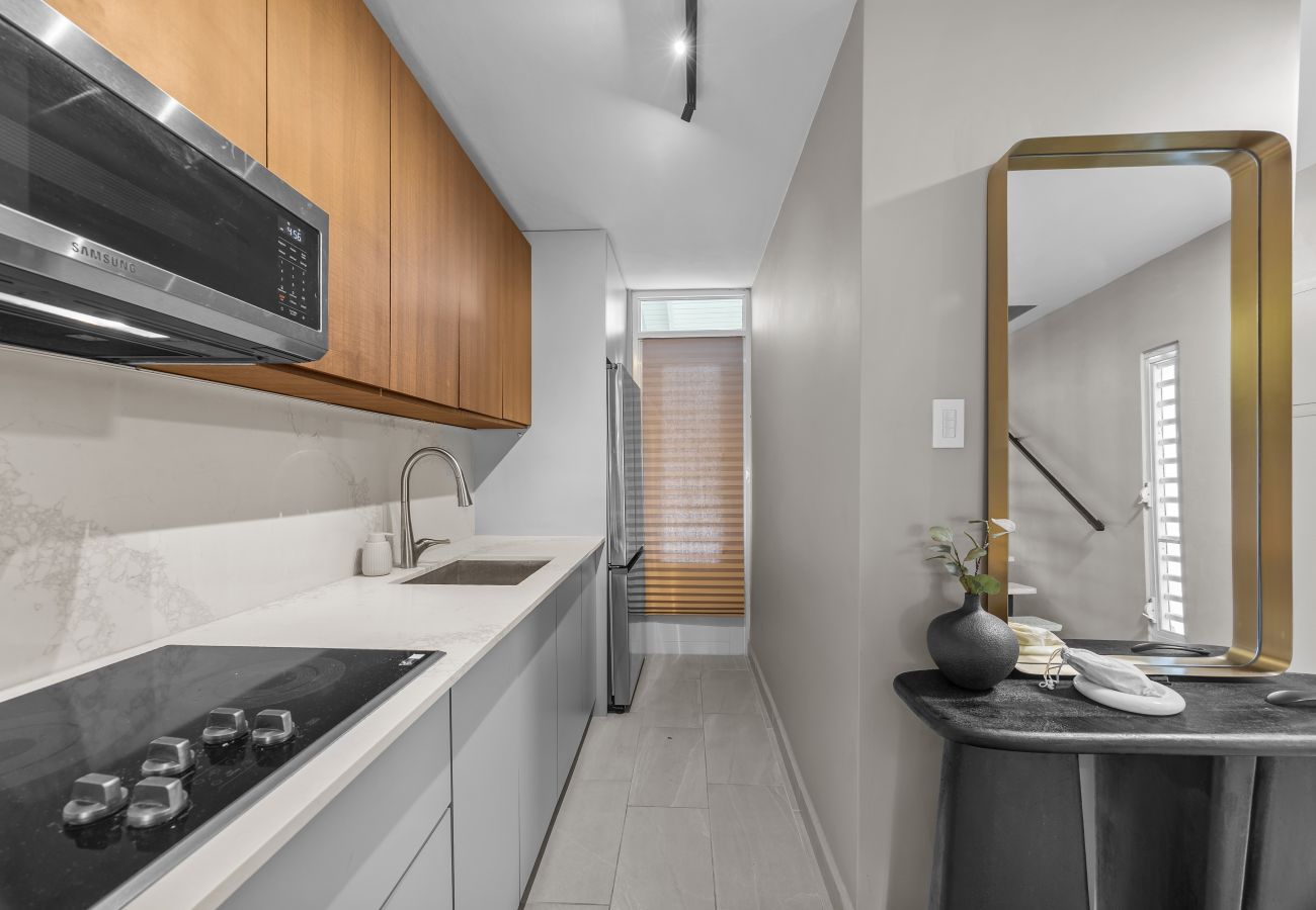 Casa adosada en Dorado - Cozy & Spacious Dorado Townhouse