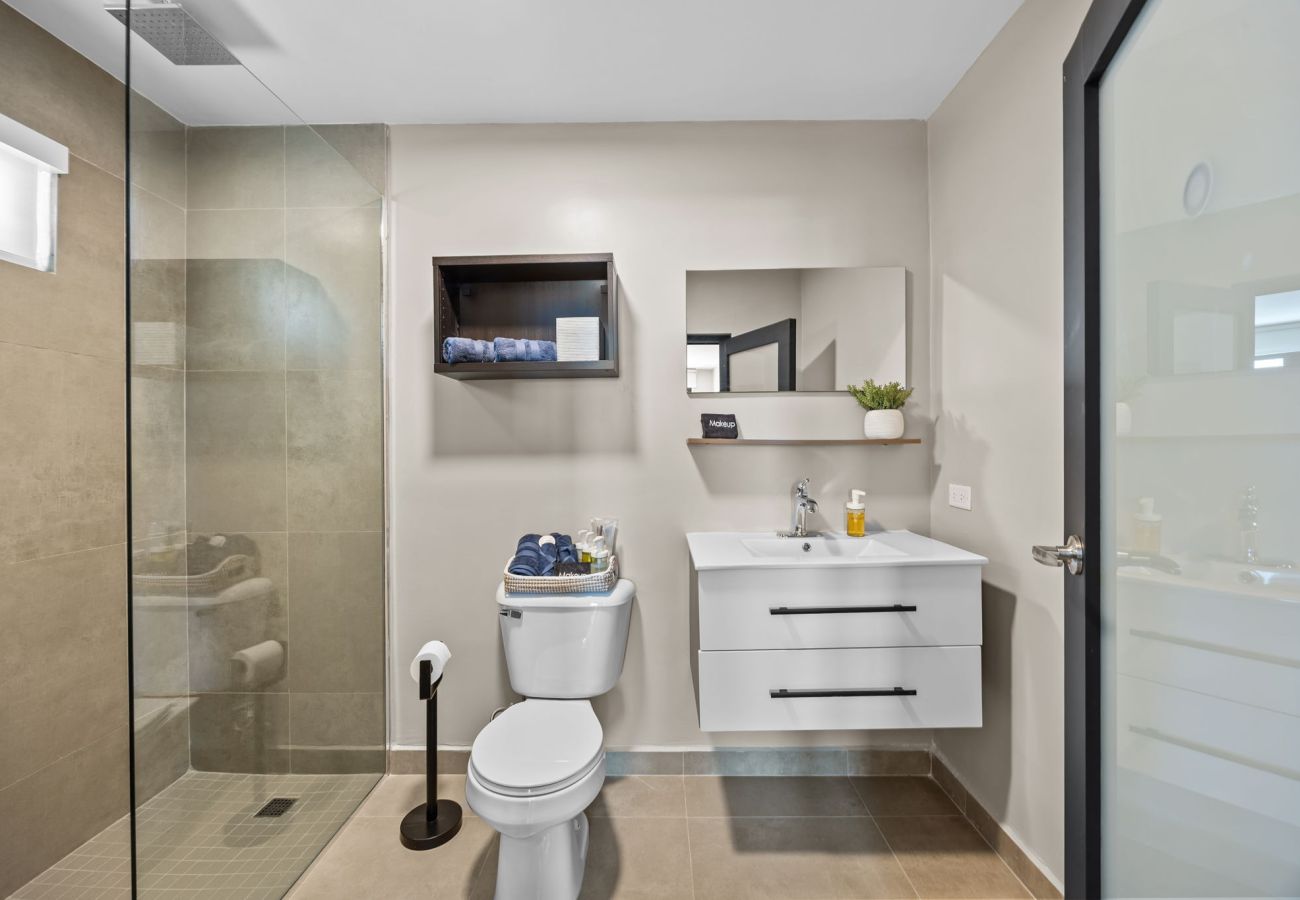 Apartamento en Carolina - Isla Verde Ocean Breeze | Private Penthouse Suite