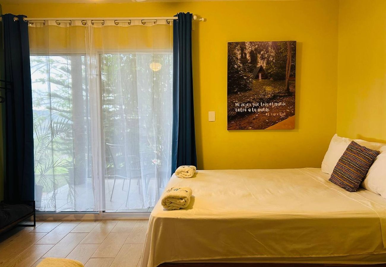Alquiler por habitaciones en El Caimito - Villas del Lago Resort | Family suite