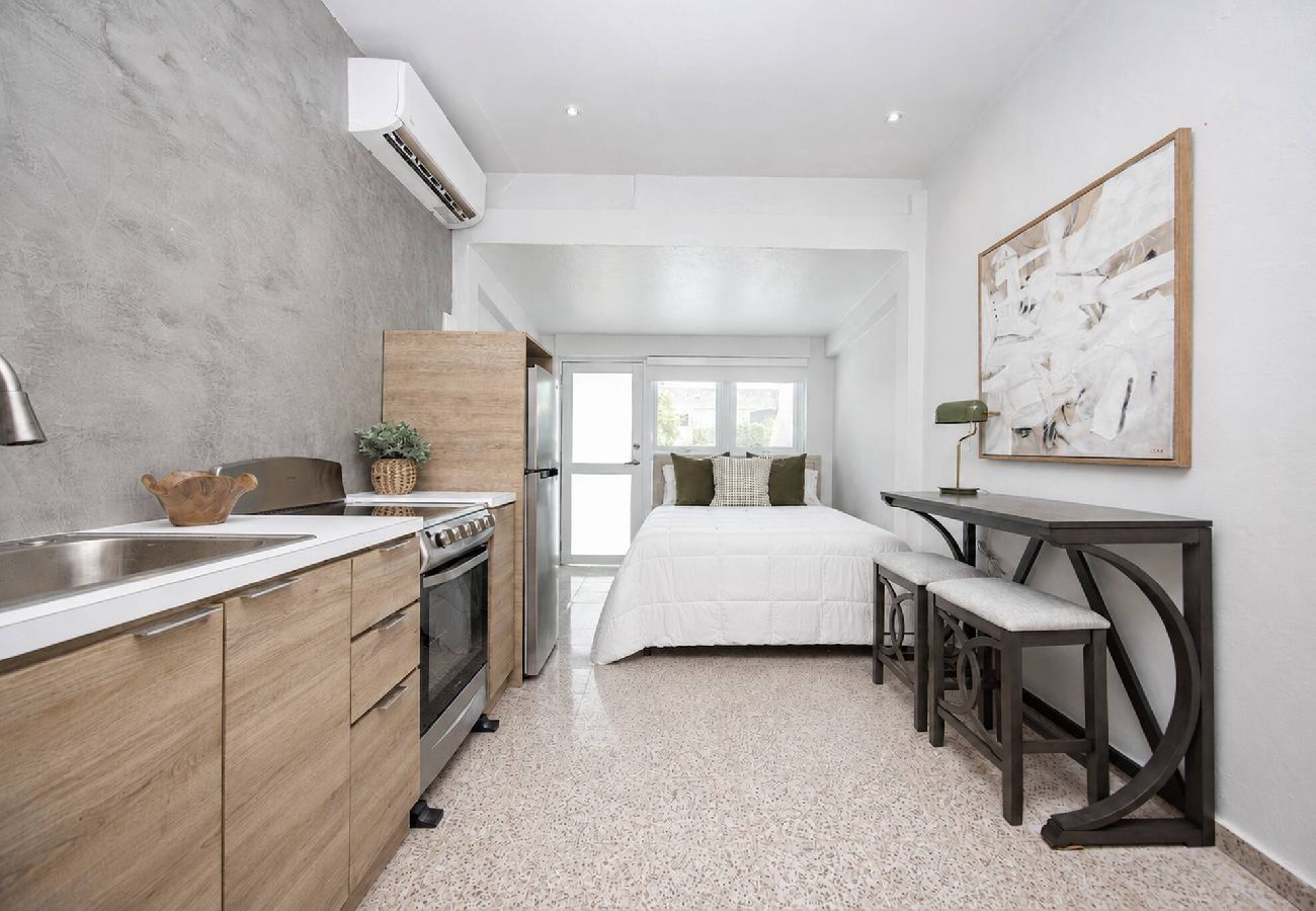 Apartamento en San Juan - Cozy Studio Steps from La Cerra 