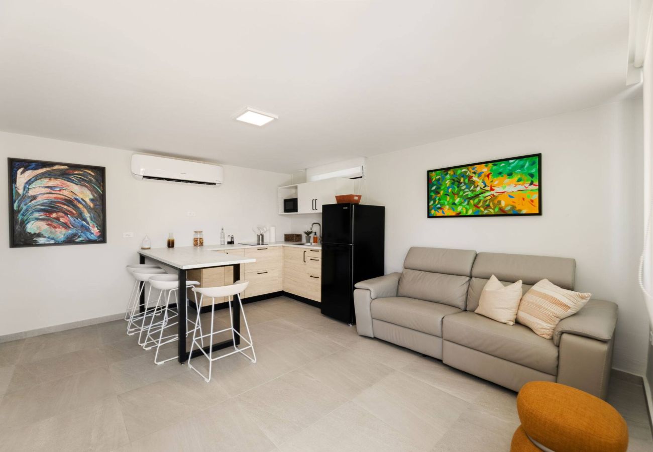 Apartamento en San Juan - 14 Guests | 2 Suites | 2 Min Beach | Private Pool