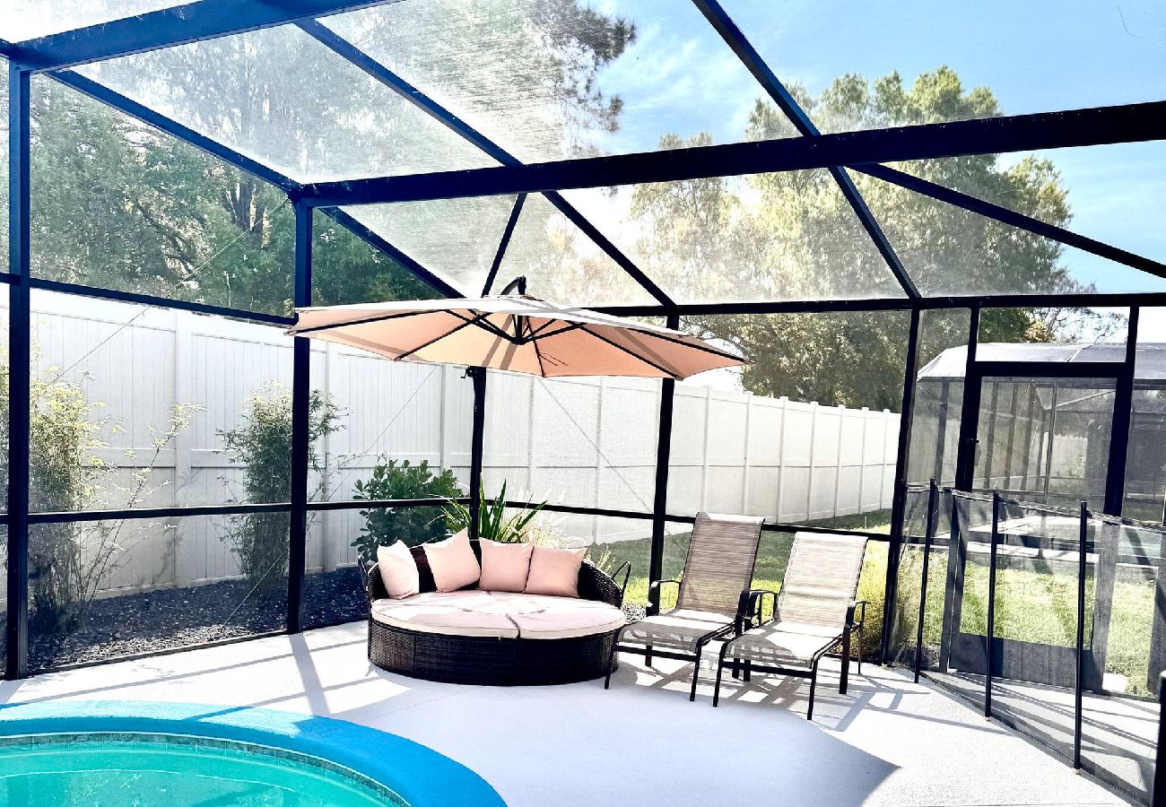 Casa en Davenport - Espaciosa villa con piscina cerca de Disney 