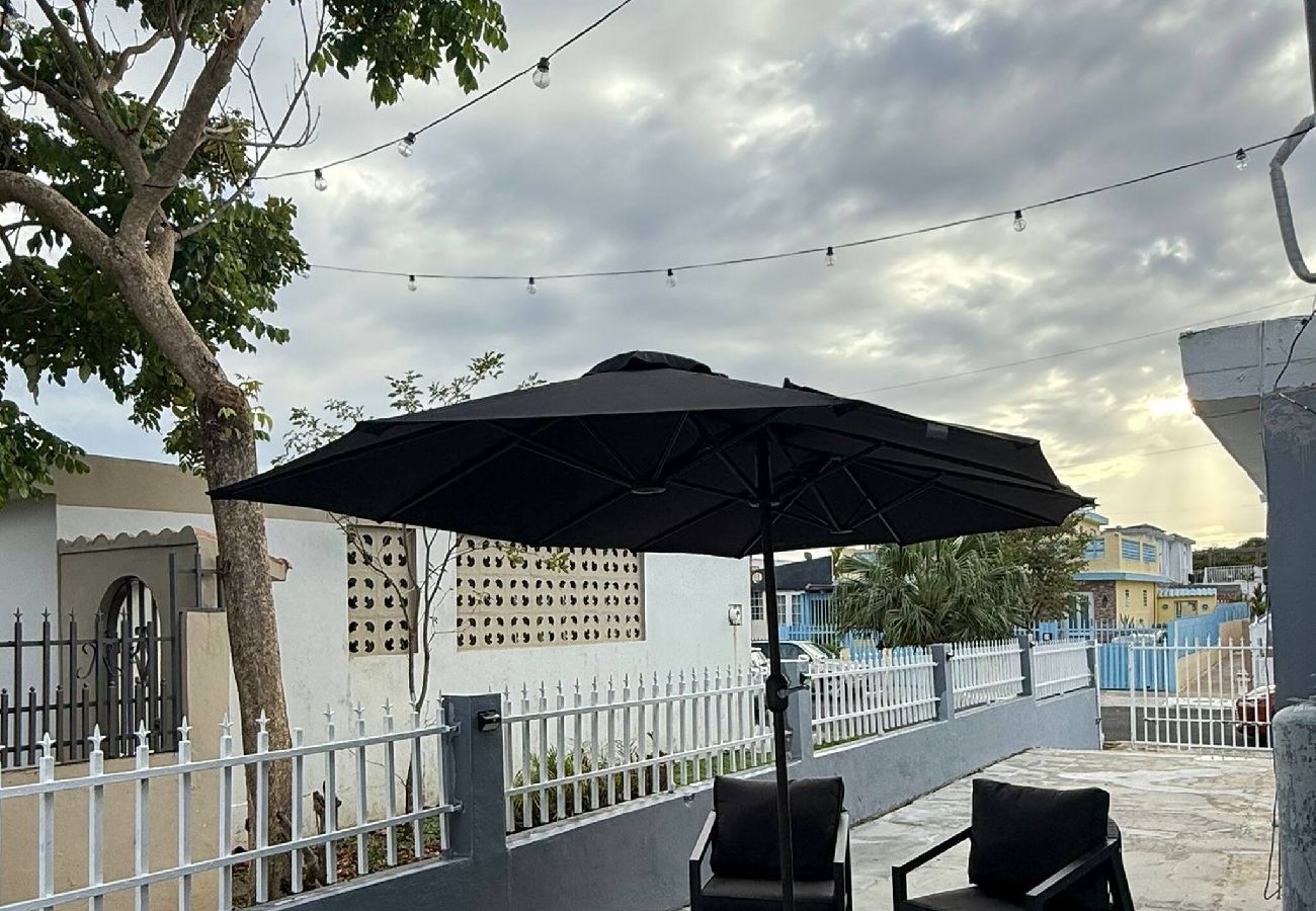 Casa en Carolina - Modern & Cozy Home2 Mins to Airport and car rental 