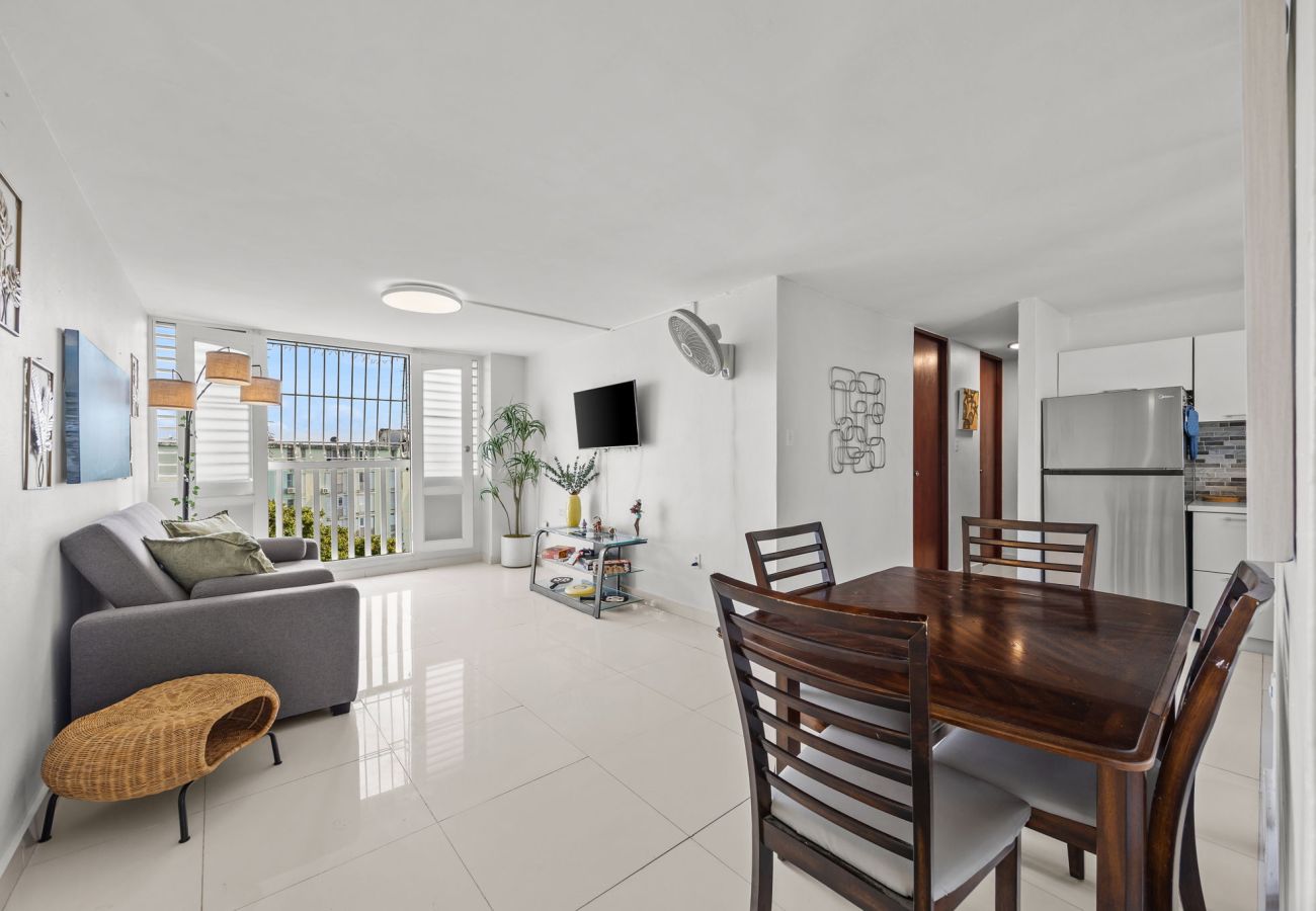 Residencial en Hato Rey - 3BR Condo w/ Gym & Balcony – Hato Rey, San Juan