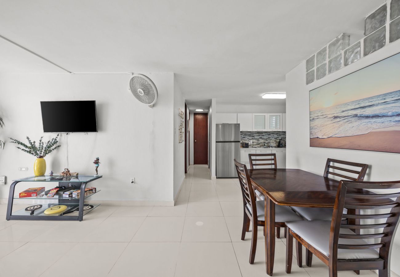 Residencial en Hato Rey - 3BR Condo w/ Gym & Balcony – Hato Rey, San Juan