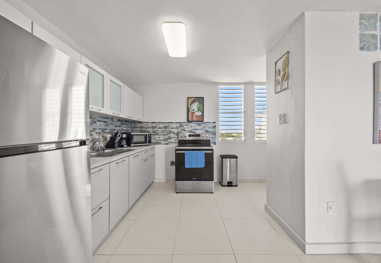 Residencial en Hato Rey - 3BR Condo w/ Gym & Balcony – Hato Rey, San Juan