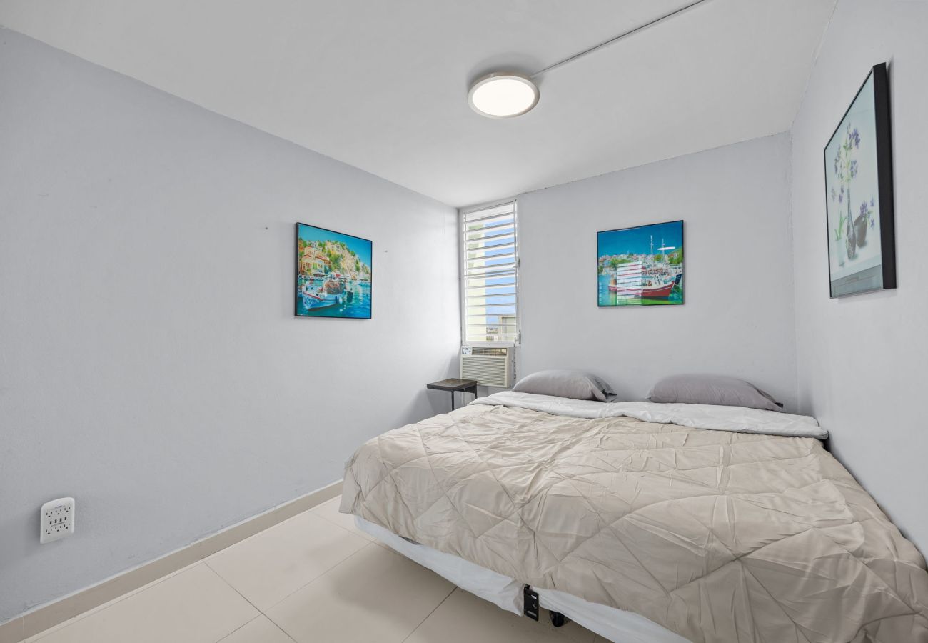 Residencial en Hato Rey - 3BR Condo w/ Gym & Balcony – Hato Rey, San Juan