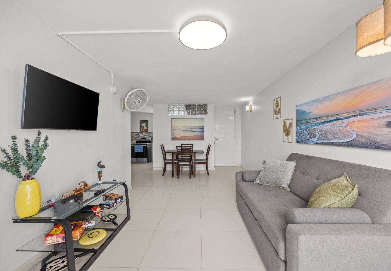 Residencial en Hato Rey - 3BR Condo w/ Gym & Balcony – Hato Rey, San Juan