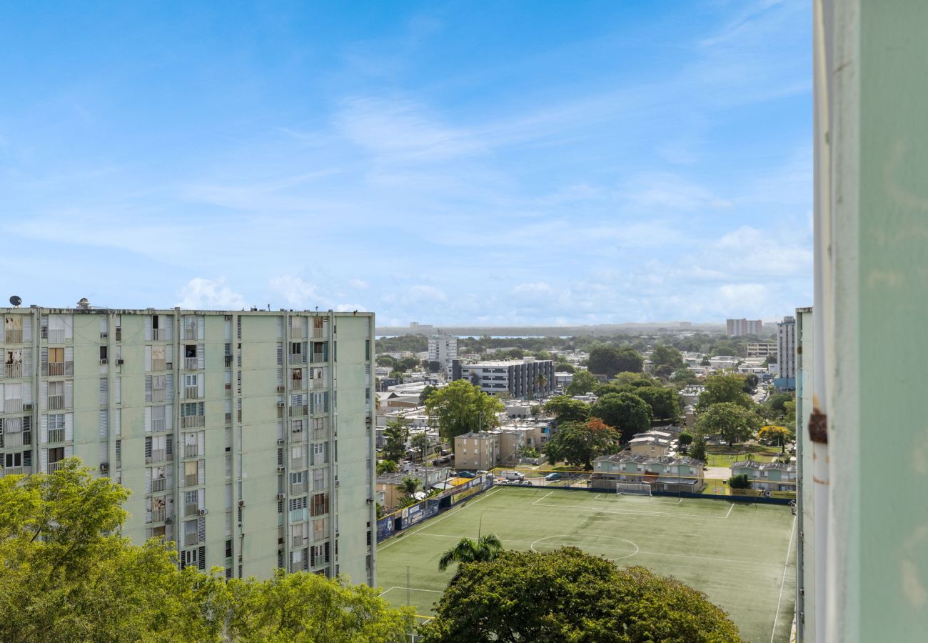 Residencial en Hato Rey - 3BR Condo w/ Gym & Balcony – Hato Rey, San Juan