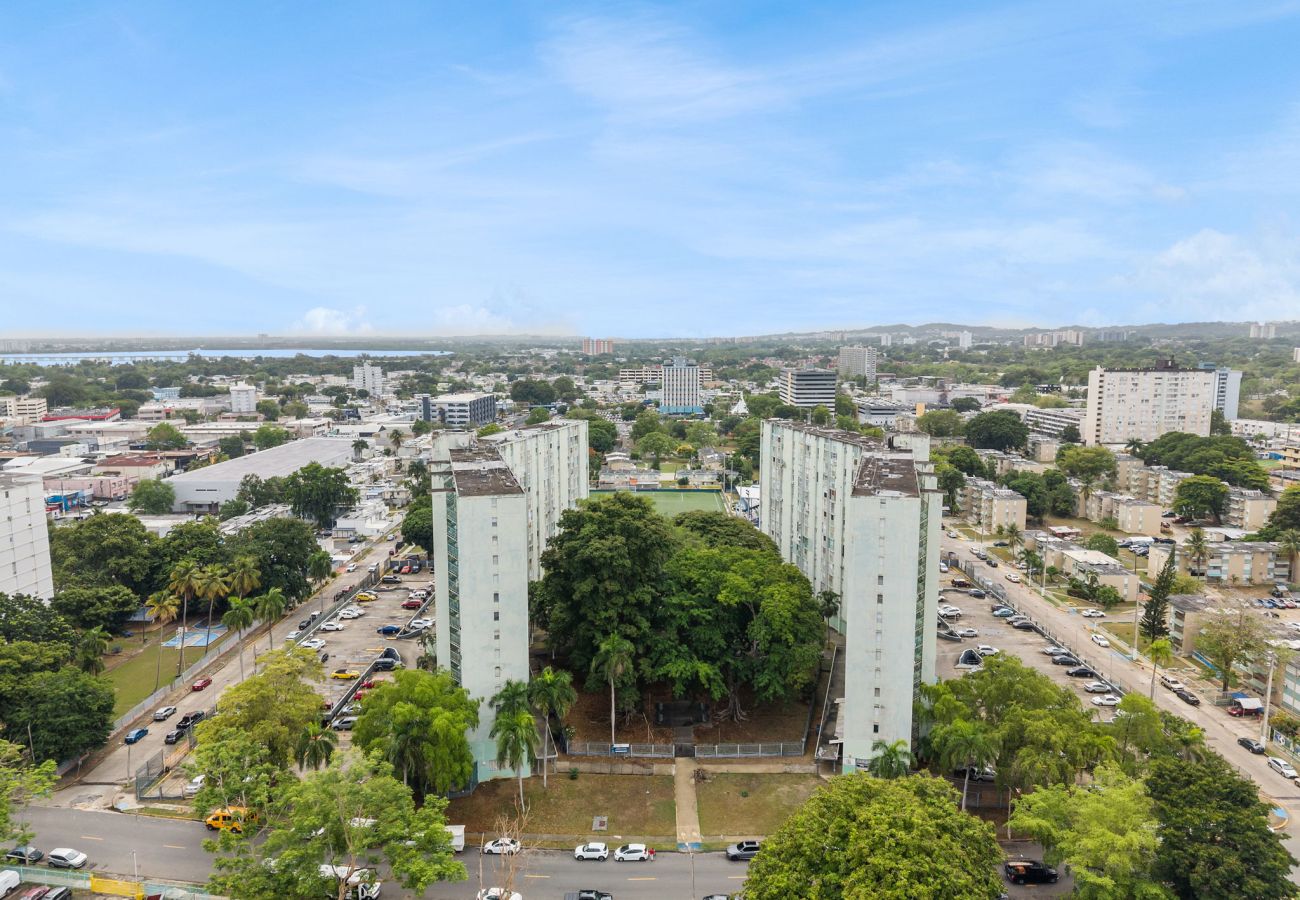 Residencial en Hato Rey - 3BR Condo w/ Gym & Balcony – Hato Rey, San Juan