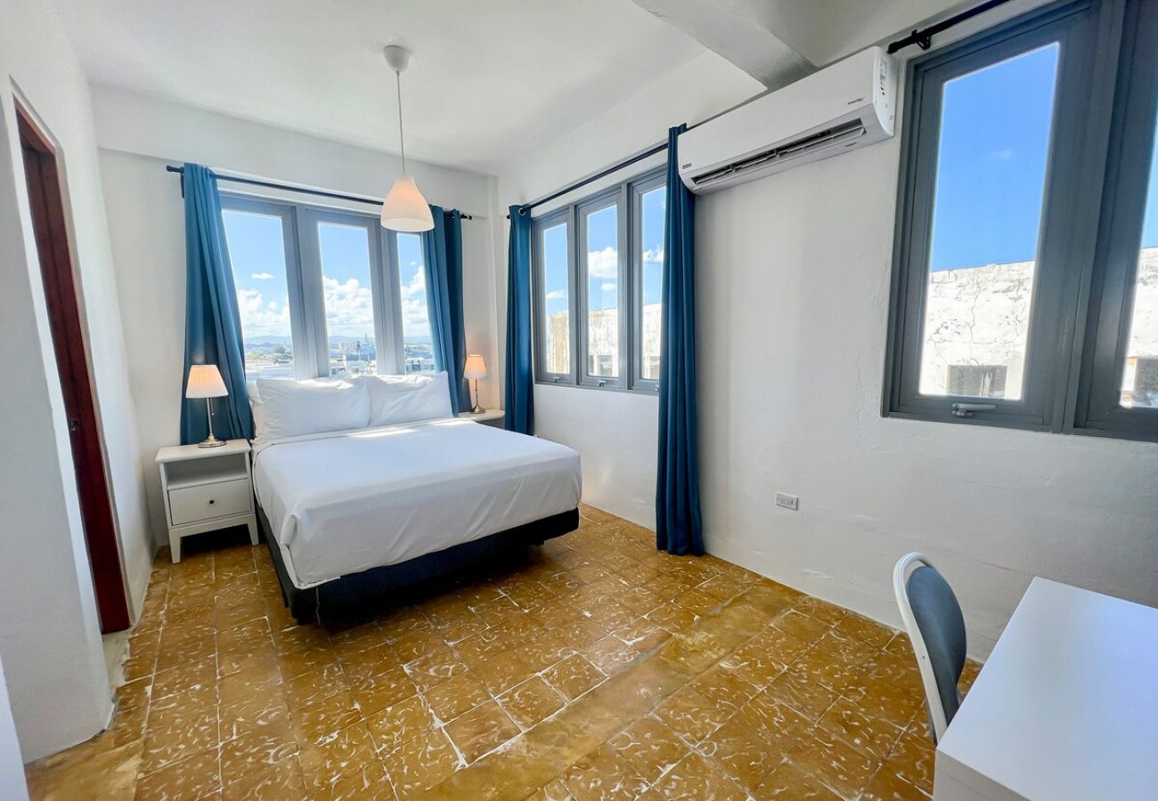 Alquiler por habitaciones en San Juan - Bahia Urbana, Superior Room, near Old San Juan