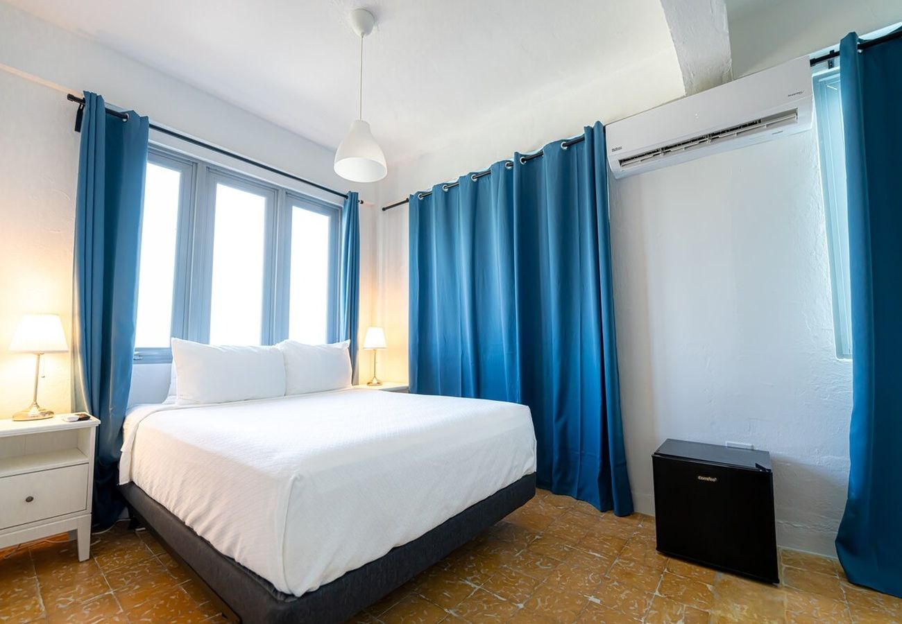 Alquiler por habitaciones en San Juan - Bahia Urbana, Superior Room, near Old San Juan