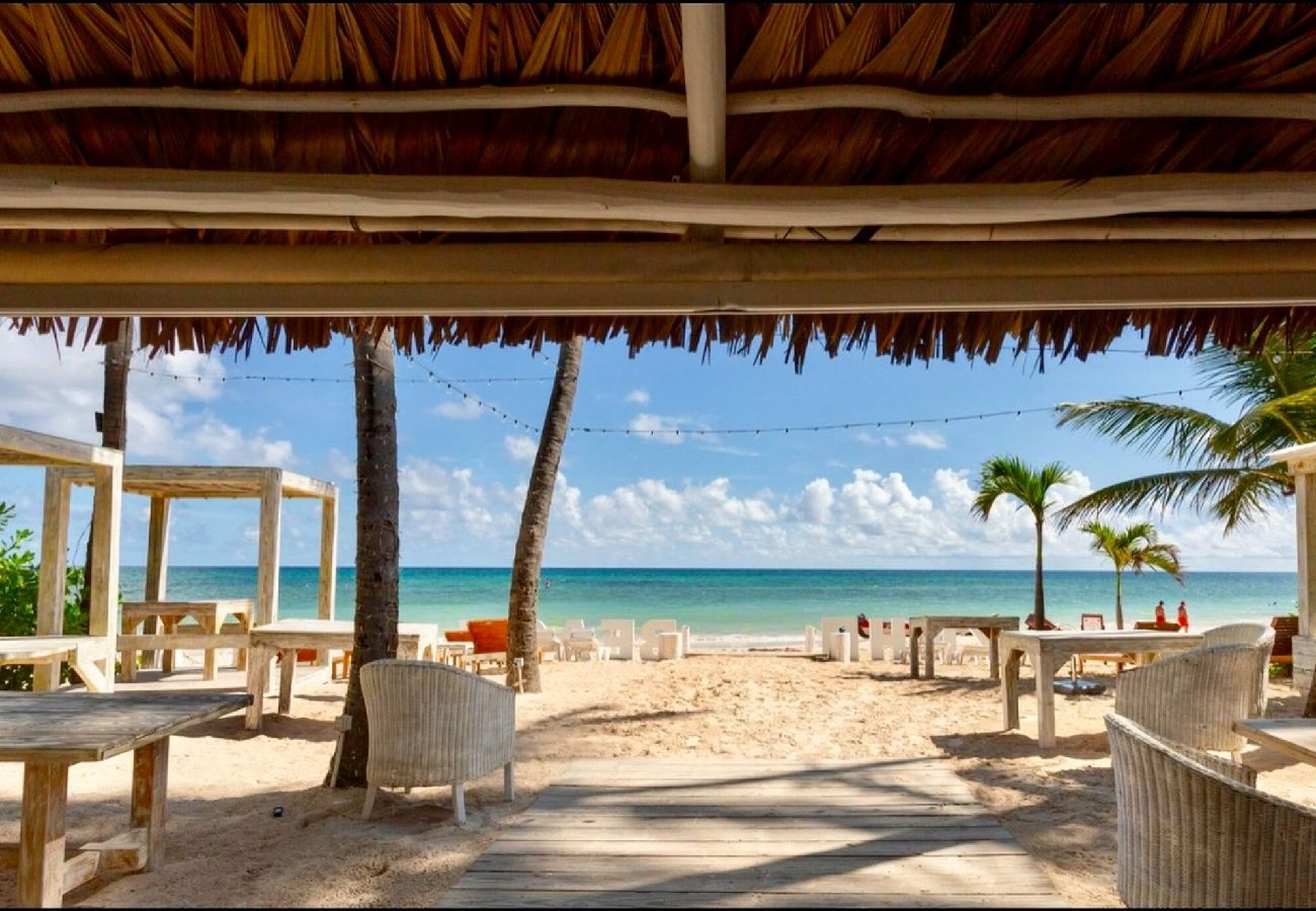 Residencial en Punta Cana - Amazing beach Apt with private Pool on the Terrace 