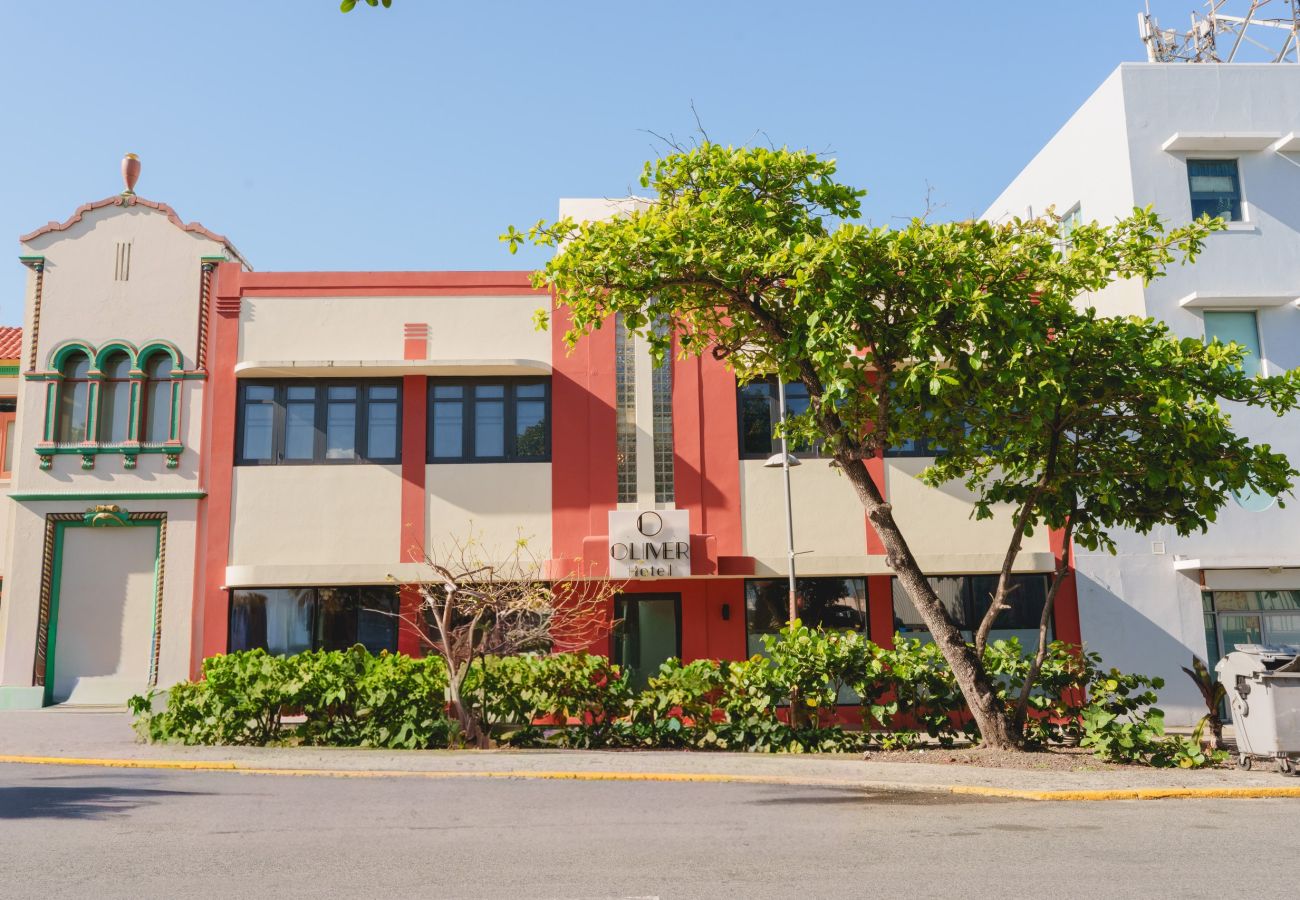 Alquiler por habitaciones en San Juan - The Oliver, Junior Suite with Skylight Shower, Old San Juan