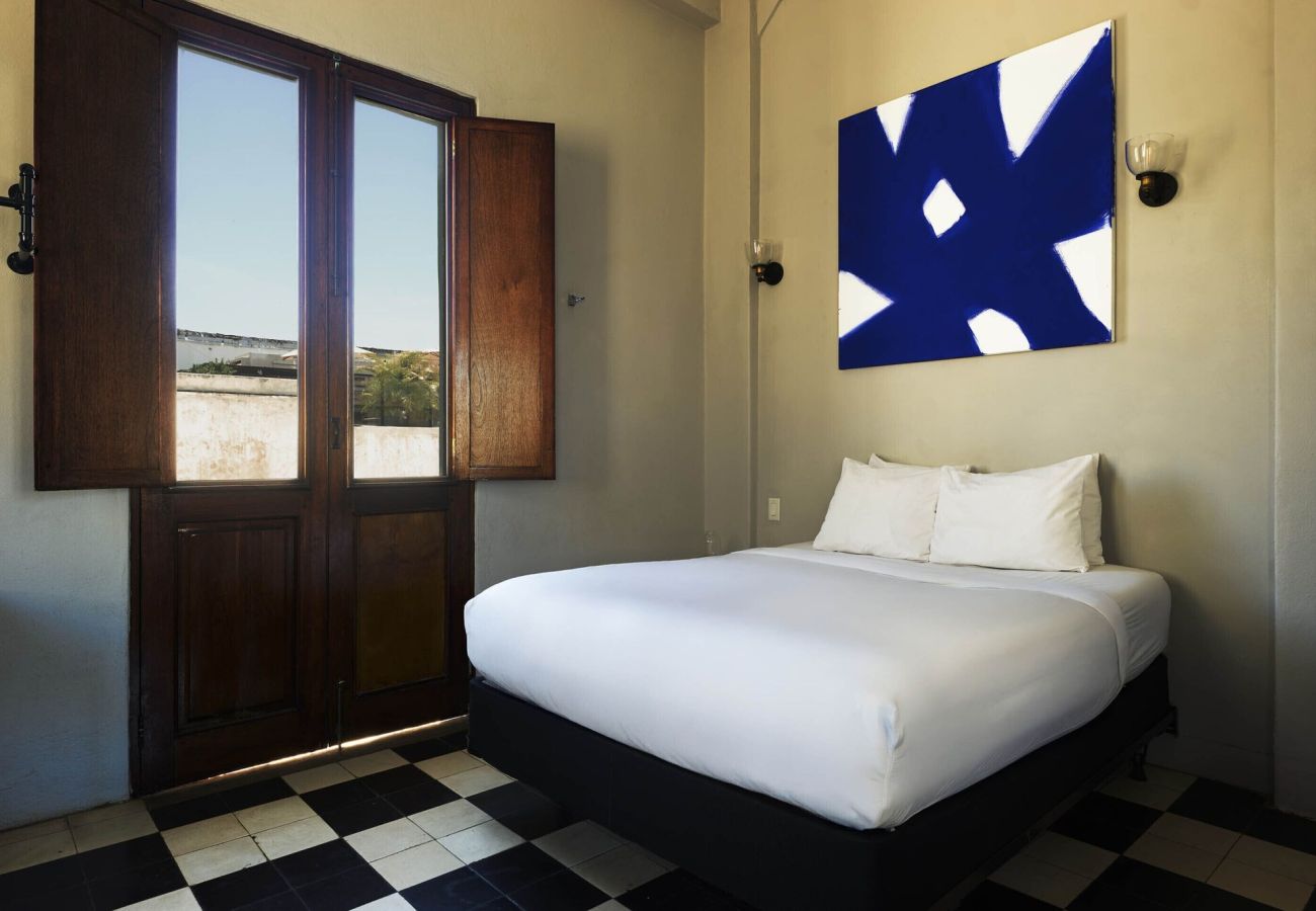 Alquiler por habitaciones en San Juan - El Colonial, Juliette Balconette Queen, Old San Juan