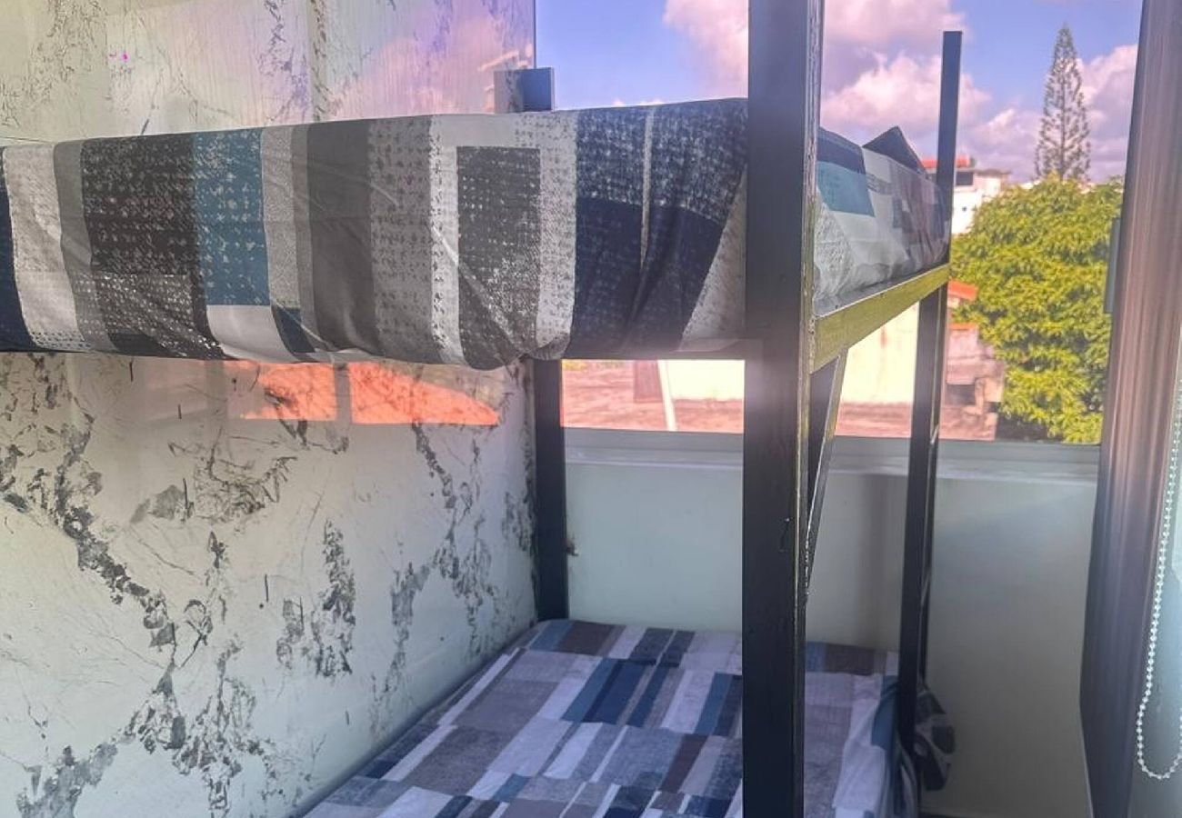Apartamento en Santo Domingo Este - Apto Amplio de 3 HB con Acceso a Jacuzzi