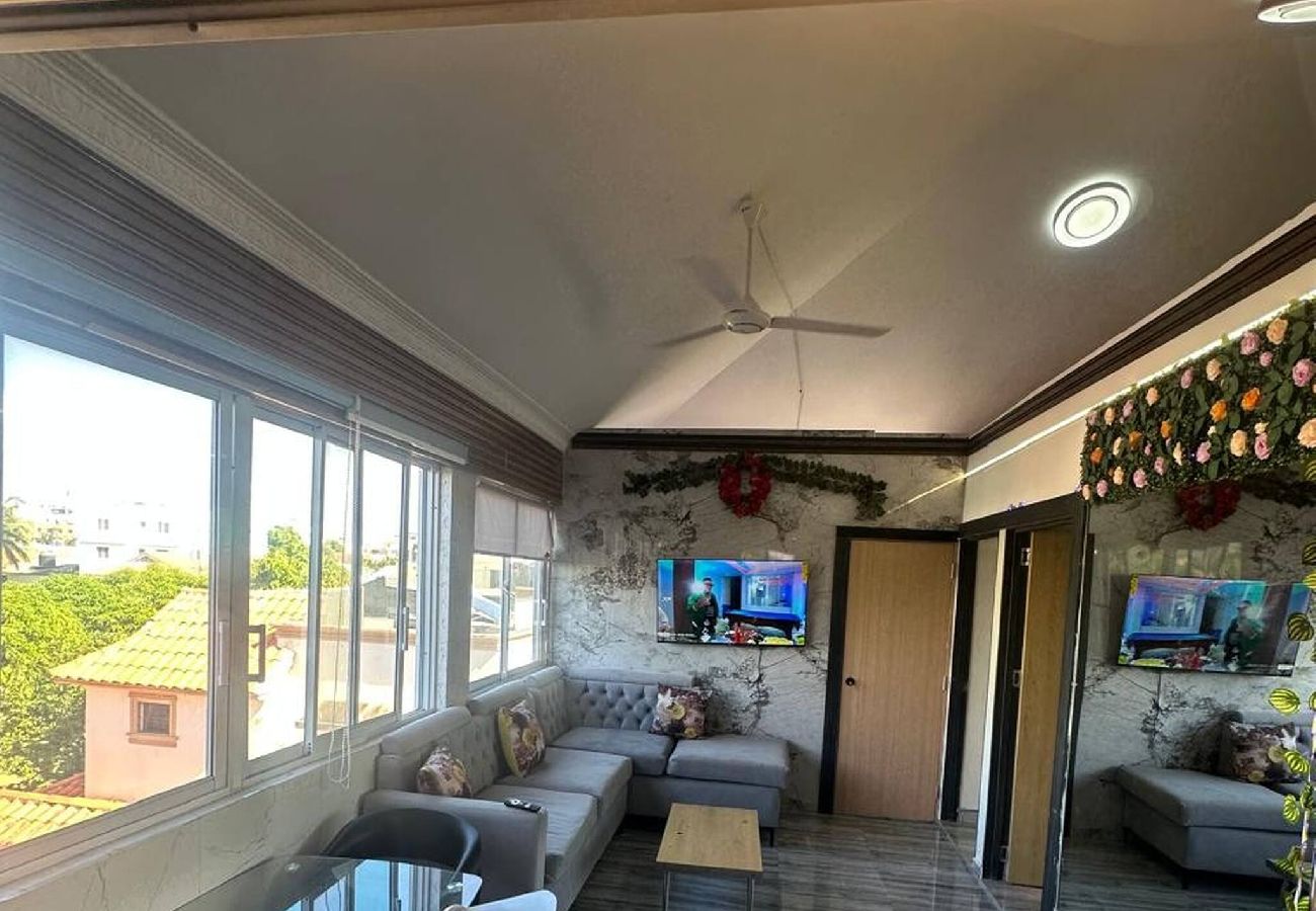 Apartamento en Santo Domingo Este - Apto Amplio de 3 HB con Acceso a Jacuzzi
