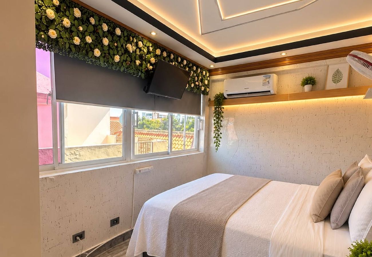 Apartamento en Santo Domingo Este - Apto Amplio de 3 HB con Acceso a Jacuzzi
