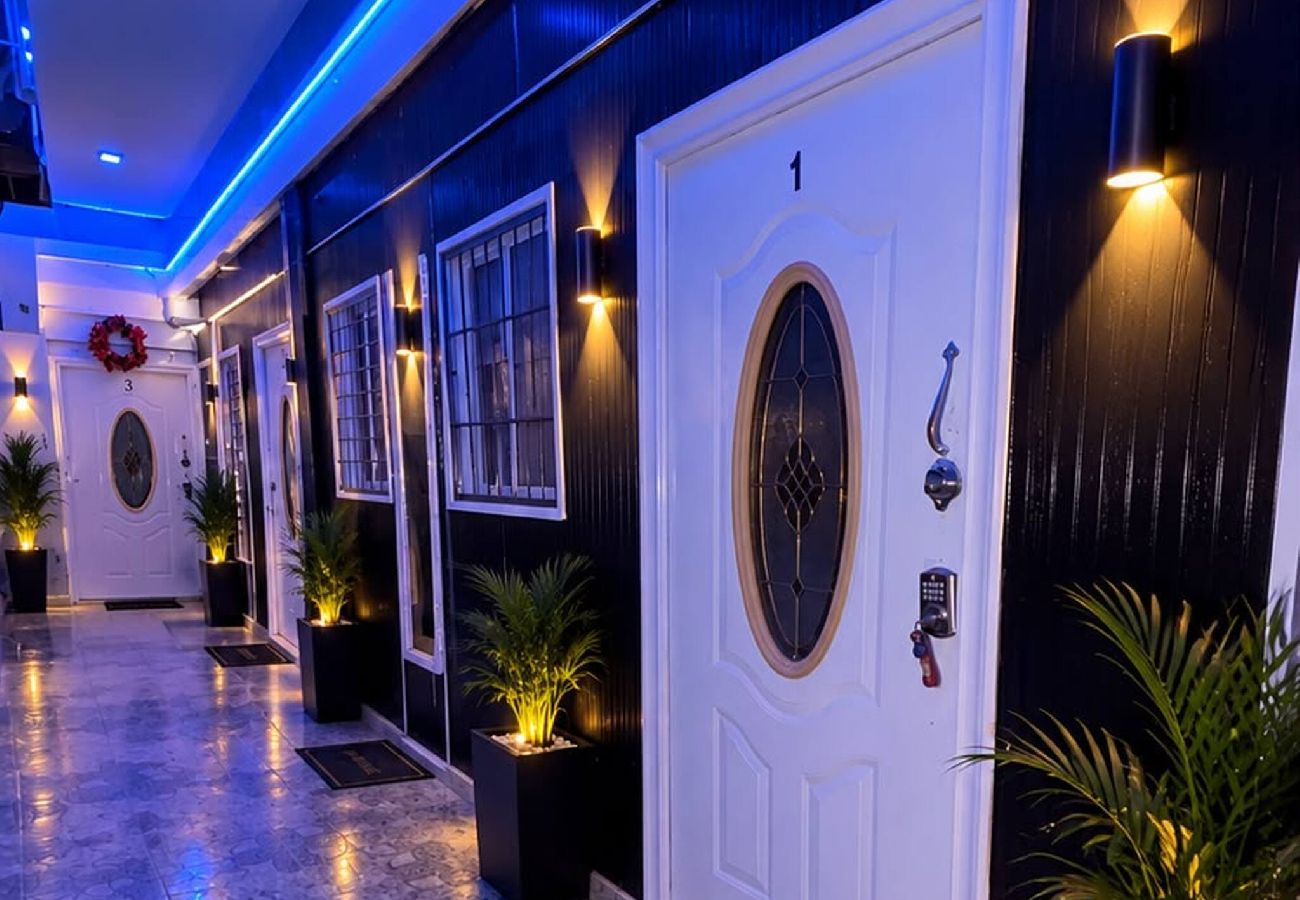 Apartamento en Santo Domingo Este - Apto Amplio de 3 HB con Acceso a Jacuzzi