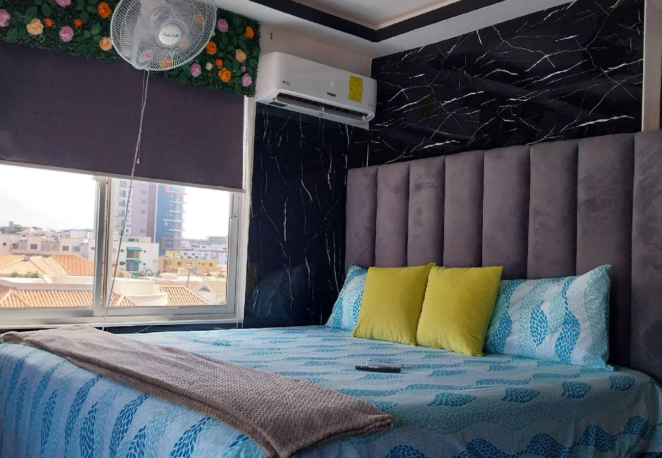 Apartamento en Santo Domingo Este - Suite King con Acceso a Jacuzzi en Terraza