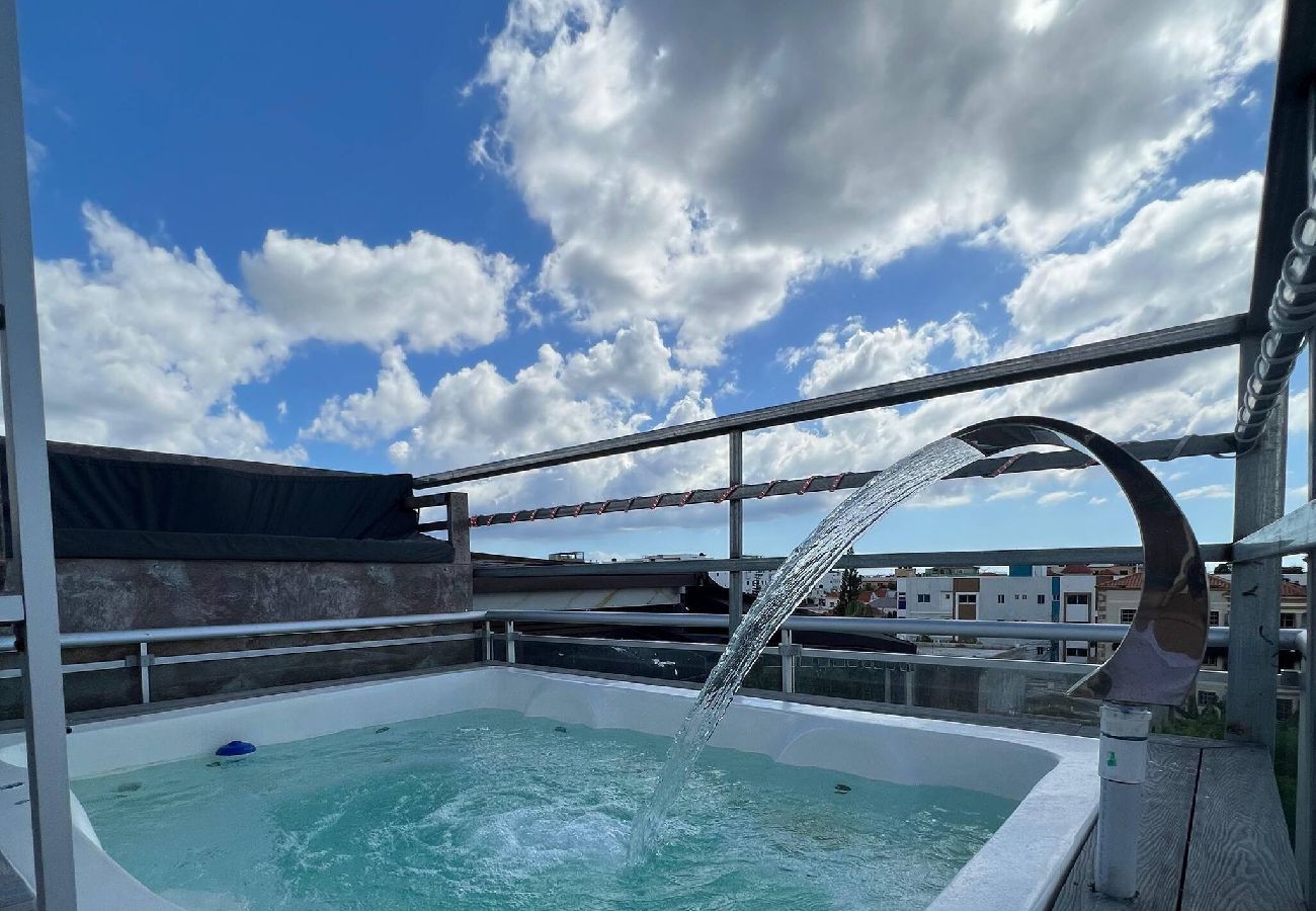 Apartamento en Santo Domingo Este - Apto de 2 H con Vistas Panoramicas y Acceso a Jacuzzi
