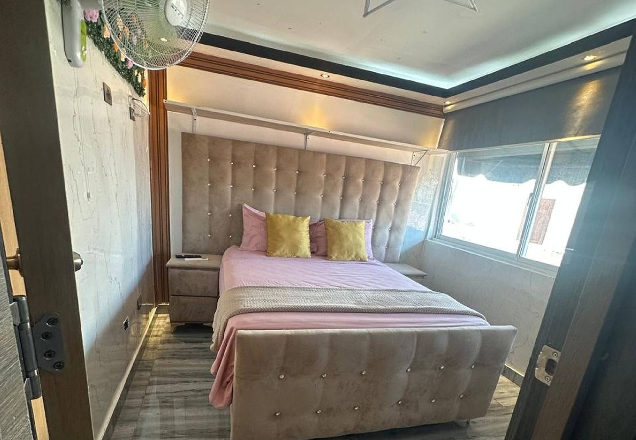 Apartamento en Santo Domingo Este - Apto Contemporaneo de 1 HB con Acceso a Jacuzzi