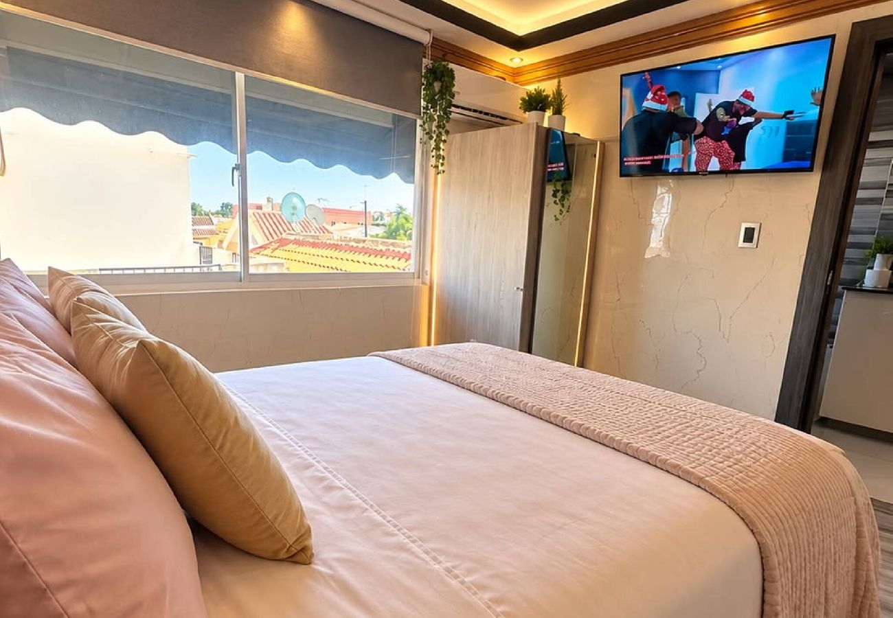 Apartamento en Santo Domingo Este - Apto Contemporaneo de 1 HB con Acceso a Jacuzzi