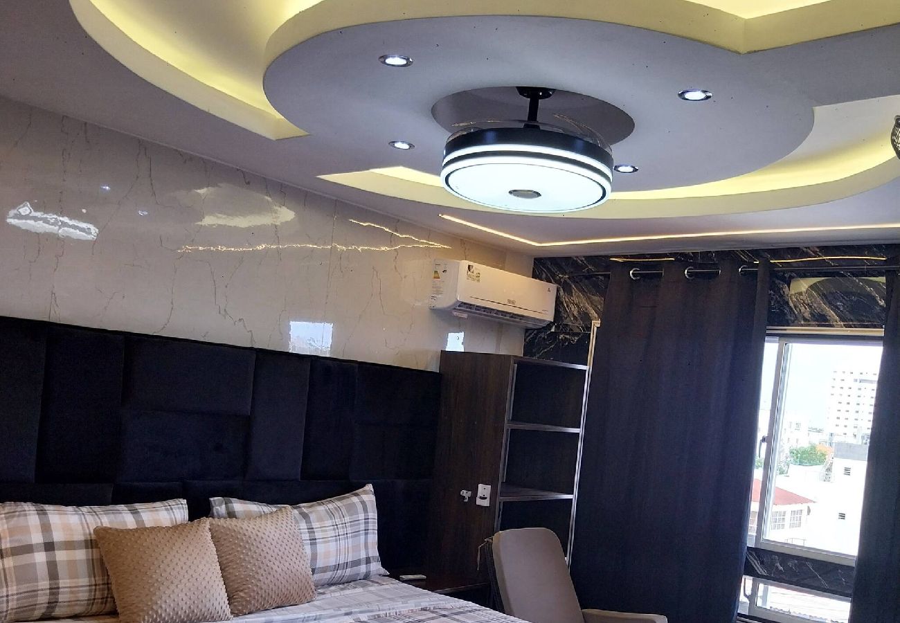 Apartamento en Santo Domingo Este - Apto de 2 HB con Balcón y Acceso a Jacuzzi