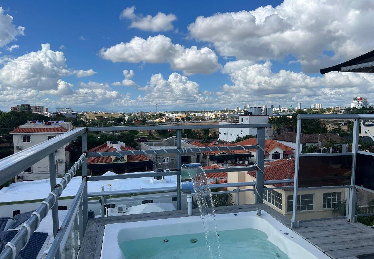 Apartamento en Santo Domingo Este - Apto de 2 HB con Balcón y Acceso a Jacuzzi