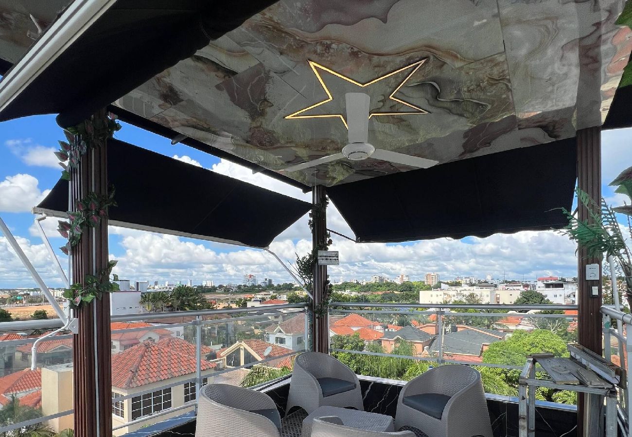 Apartamento en Santo Domingo Este - Apto de 2 HB con Balcón y Acceso a Jacuzzi
